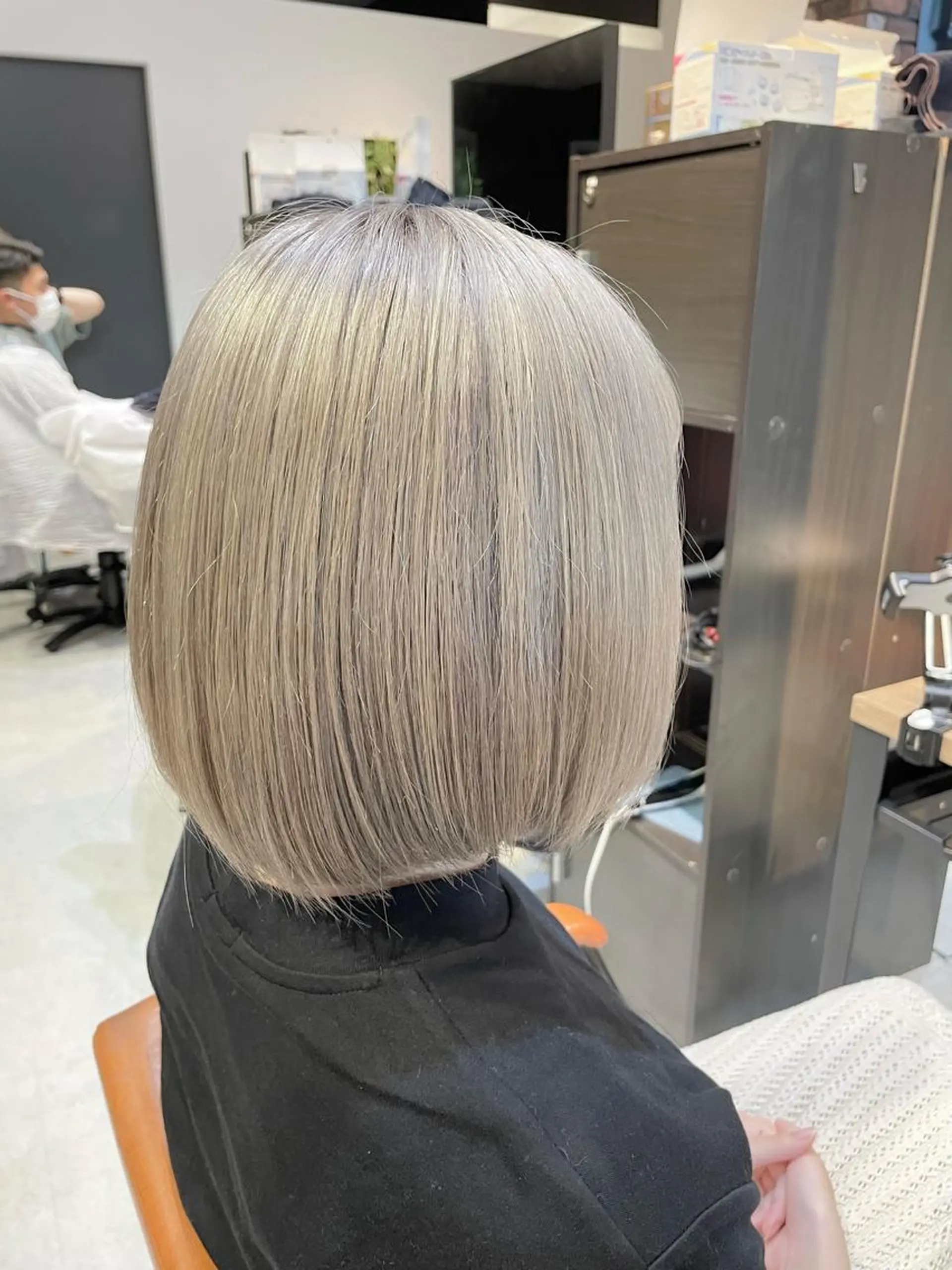 ミディアム ハイライト 髪質改善 レイヤーカット トリートメント 野村 俊太のヘアスタイル