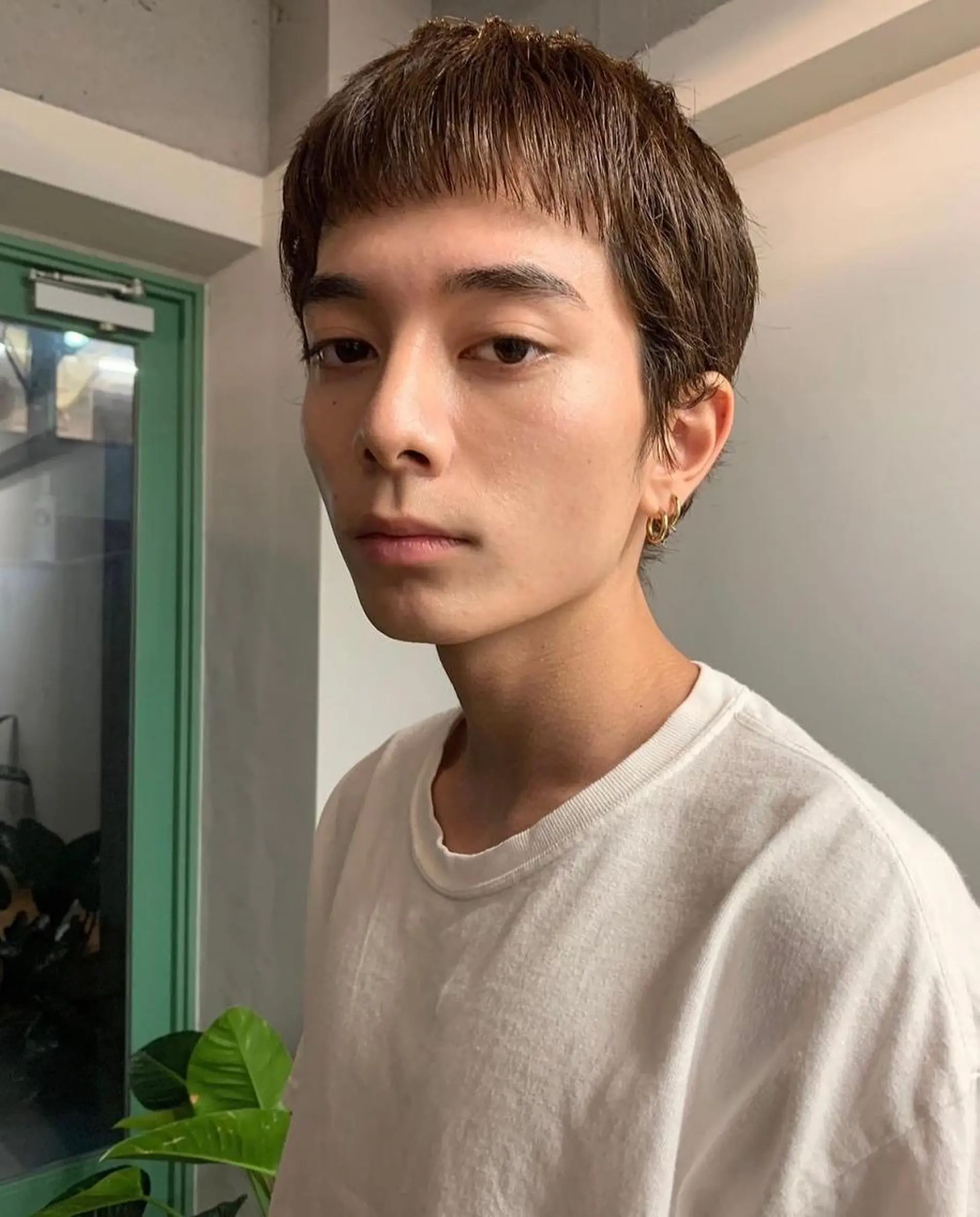 ショート メンズ カラー パーマ ショートボブ メンズブリーチ メンズハイライト メンズインナーカラー メンズ韓国風 カット ヘッドスパ CEINE PATHのヘアスタイル