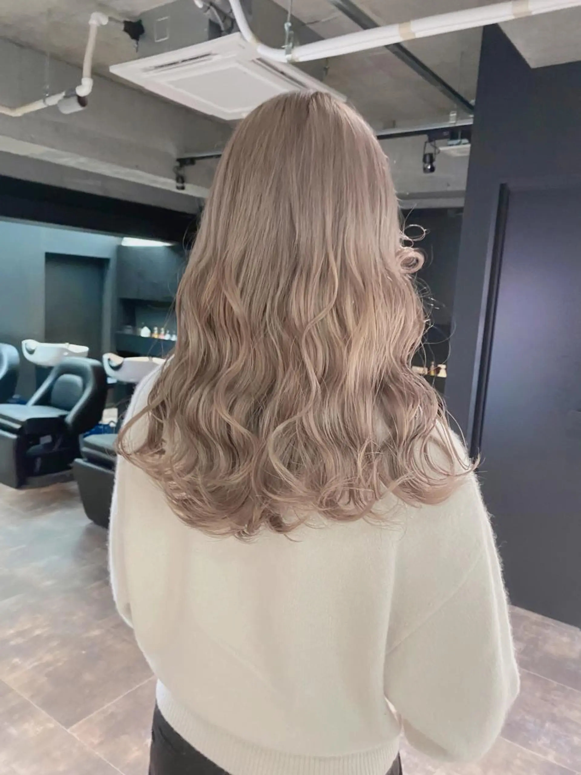 セミロング カラー esu 天満のヘアスタイル