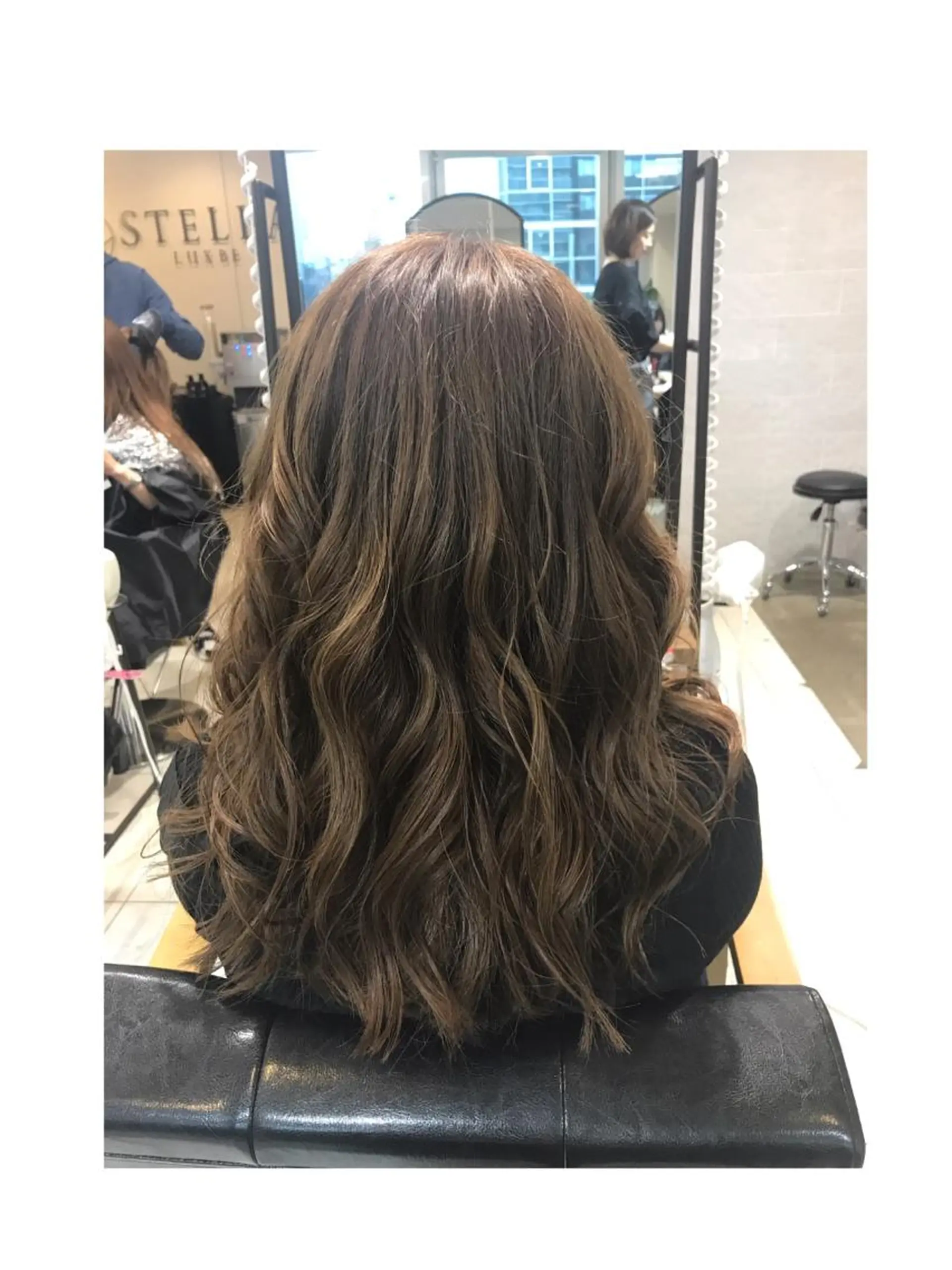 ロング パーマ shi hoのヘアスタイル