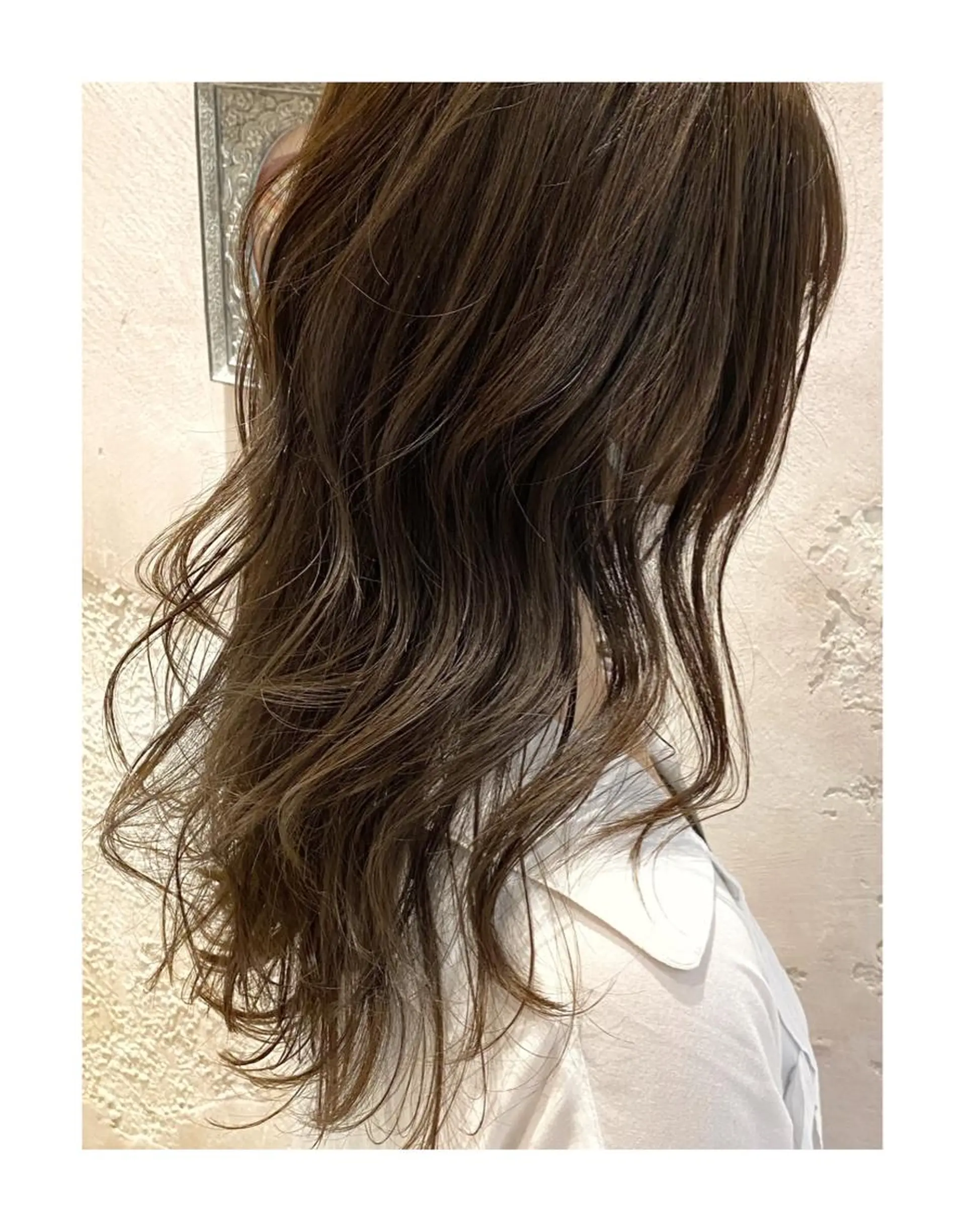 ミディアム カラー 透明感カラー グレージュ オリーブグレージュ オリーブグレー カット ヘアカラー トリートメント ツヤ髪になりたい方へ 🩷柴田知亜希のヘアスタイル