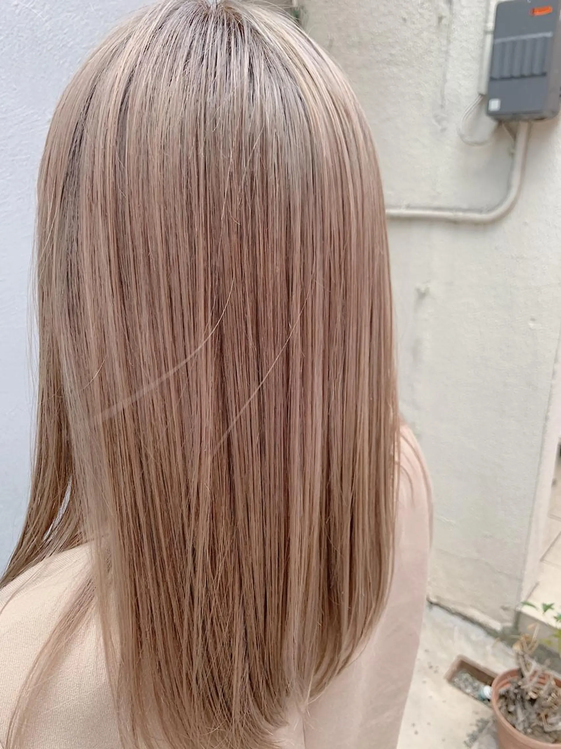 ミディアム カラー ベージュカラー ミルクティーベージュ カット トリートメント ハイライト／レイヤー 木下翔太のヘアスタイル