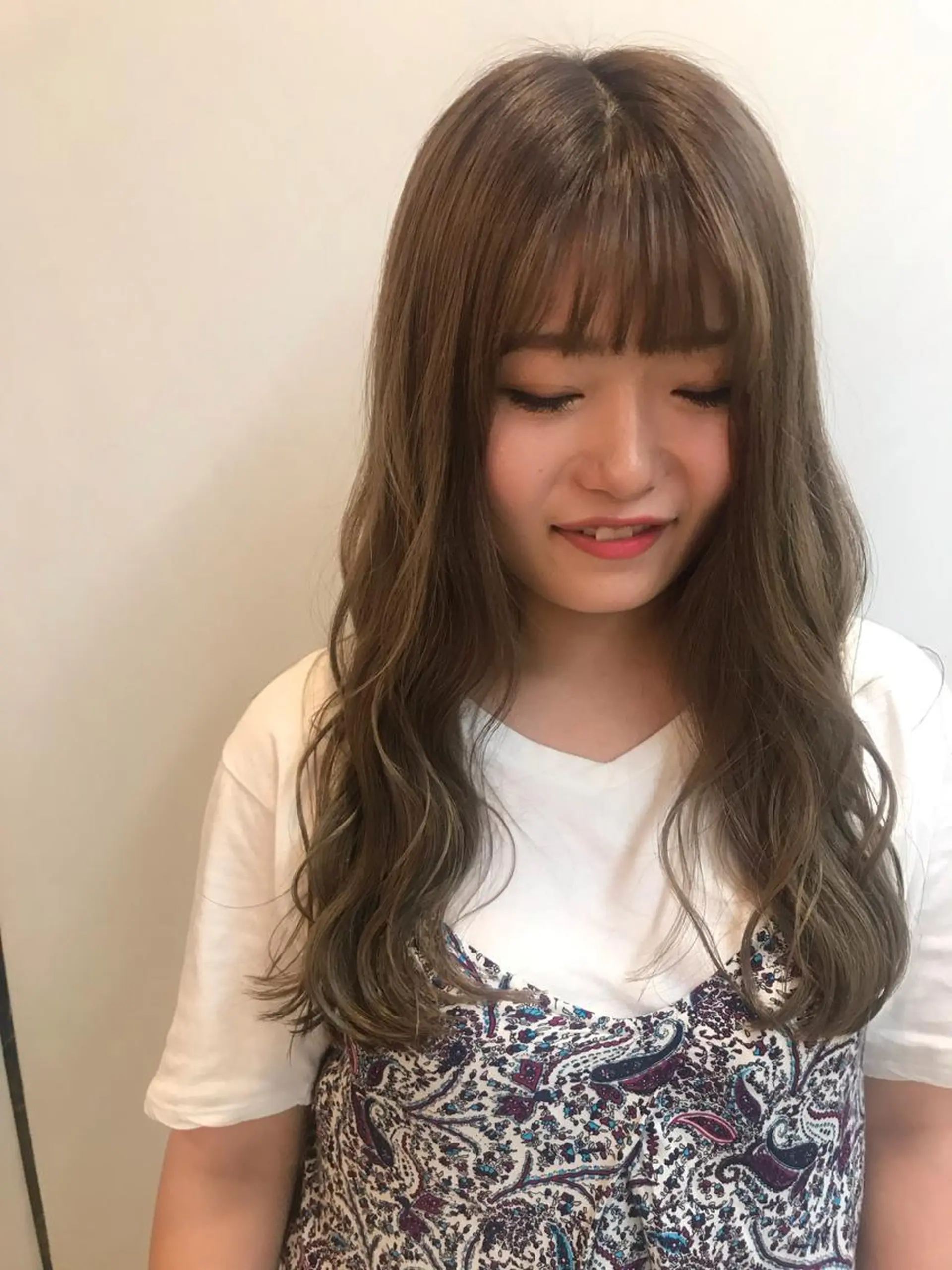 ロング 高橋 沙希のヘアスタイル