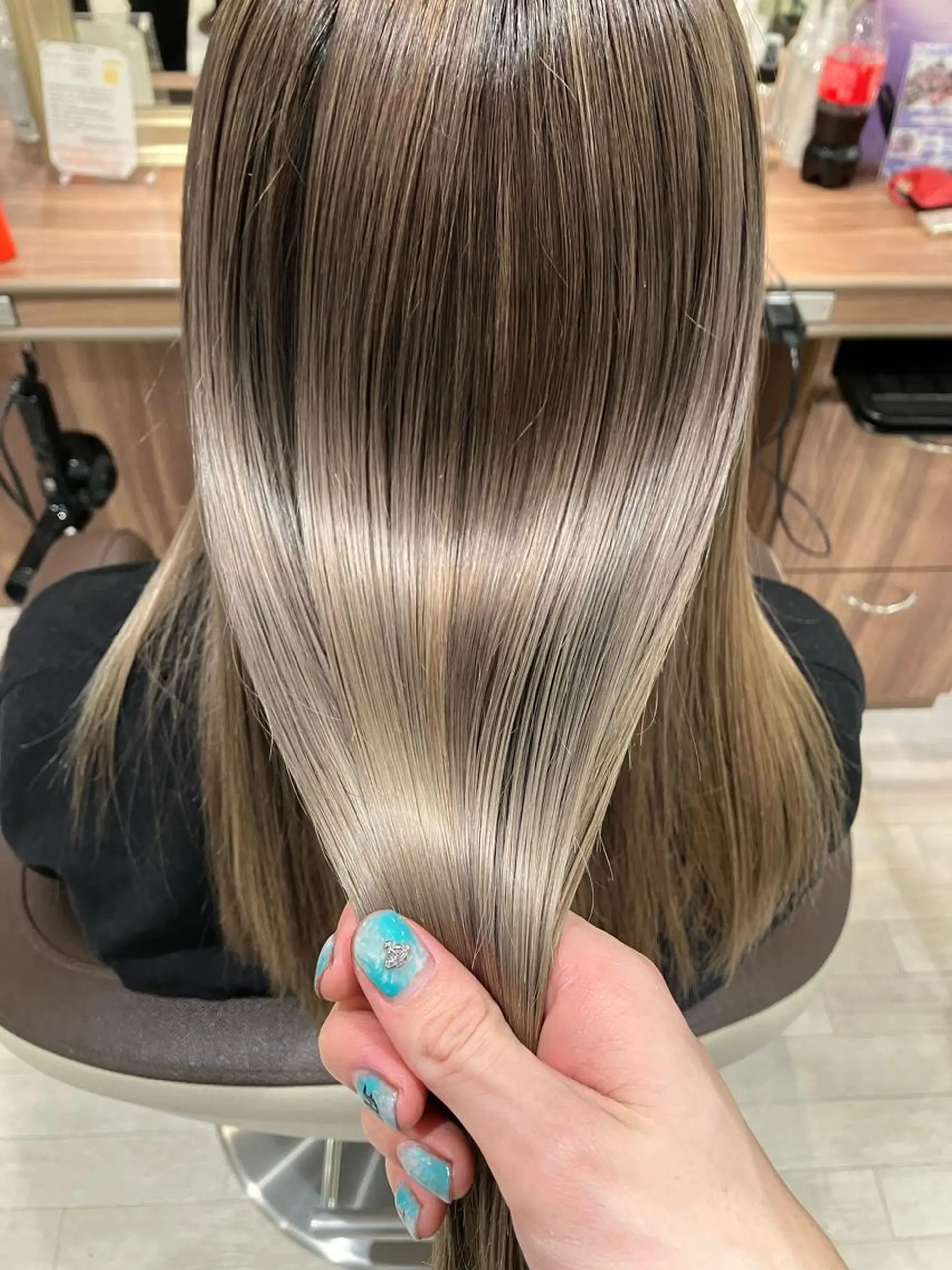 ロング カラー ヘアカラー Miyavi/カラー ショートボブのヘアスタイル