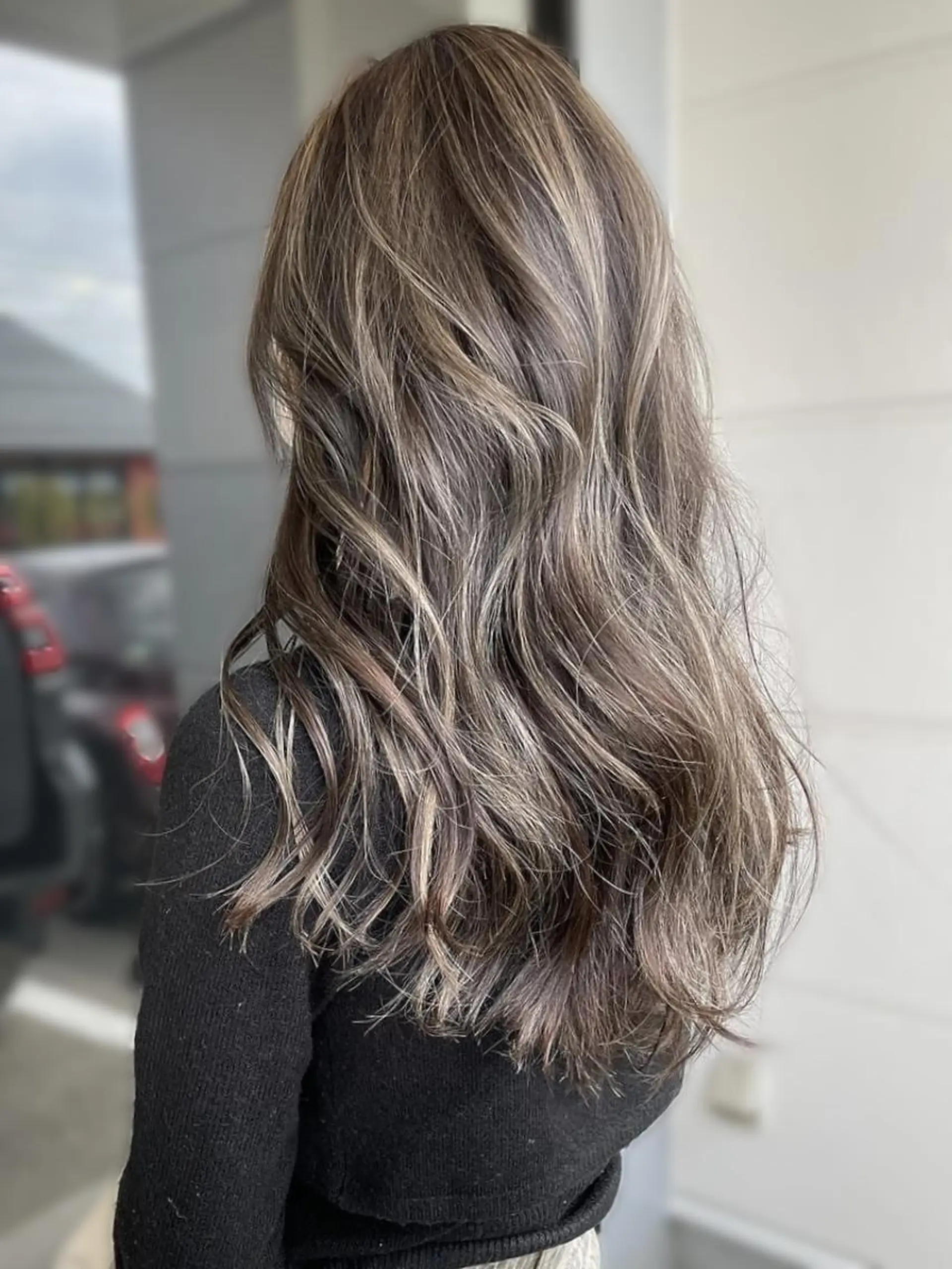 カラー 武井 哉子のヘアスタイル