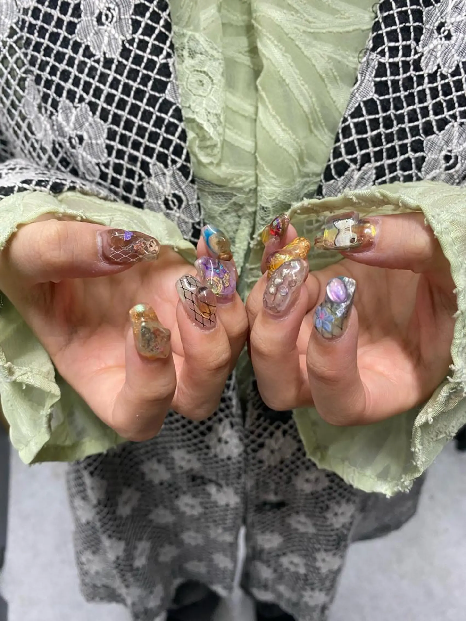 ネイル ハンドネイル Shiori･:* 💫のネイルデザイン