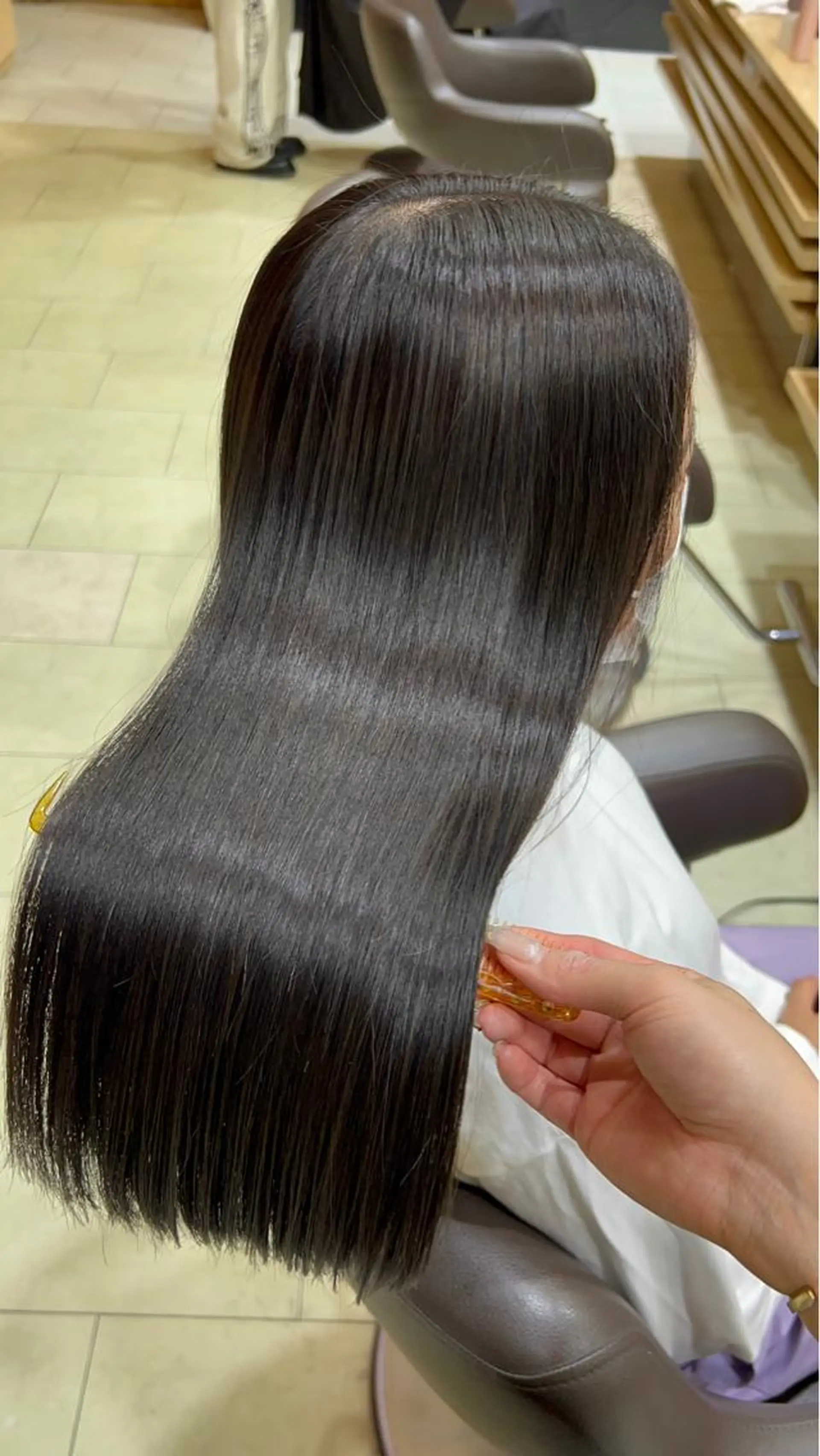 セミロング 暖色ｶﾗｰ/ﾚｲﾔｰ ｶｯﾄ/Yunaのヘアスタイル