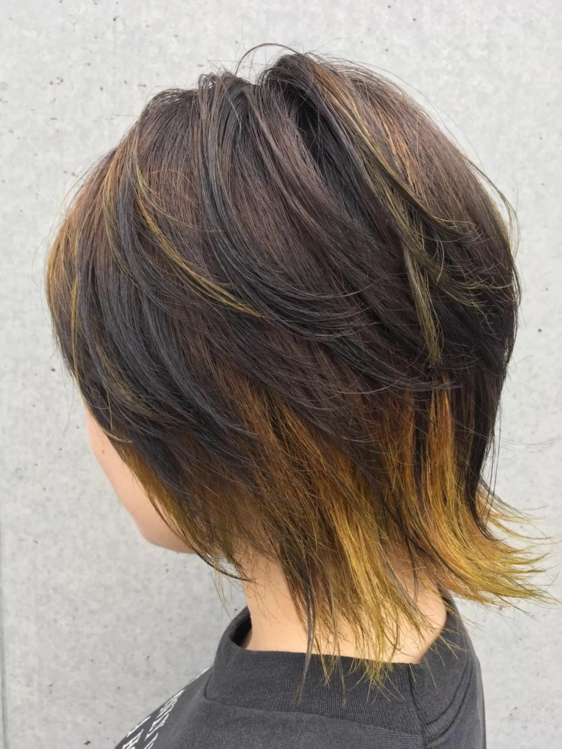 ショート カラー デザインカラー ウルフカット カット ヘアカラー くまがい みゆ【edge.】のヘアスタイル