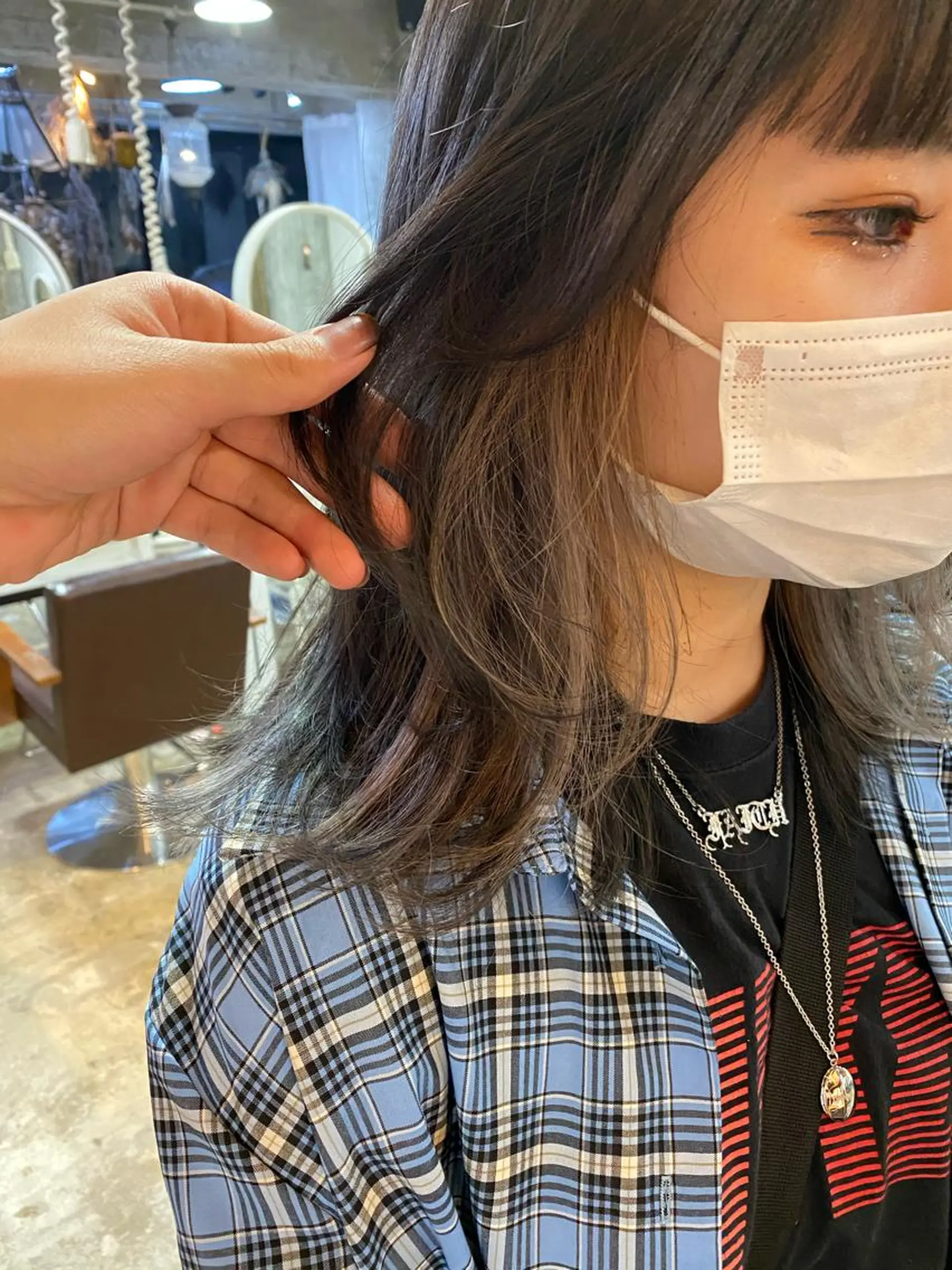 ミディアム カラー インナーカラー レイヤーカット Pia ツボイ ケイタのヘアスタイル