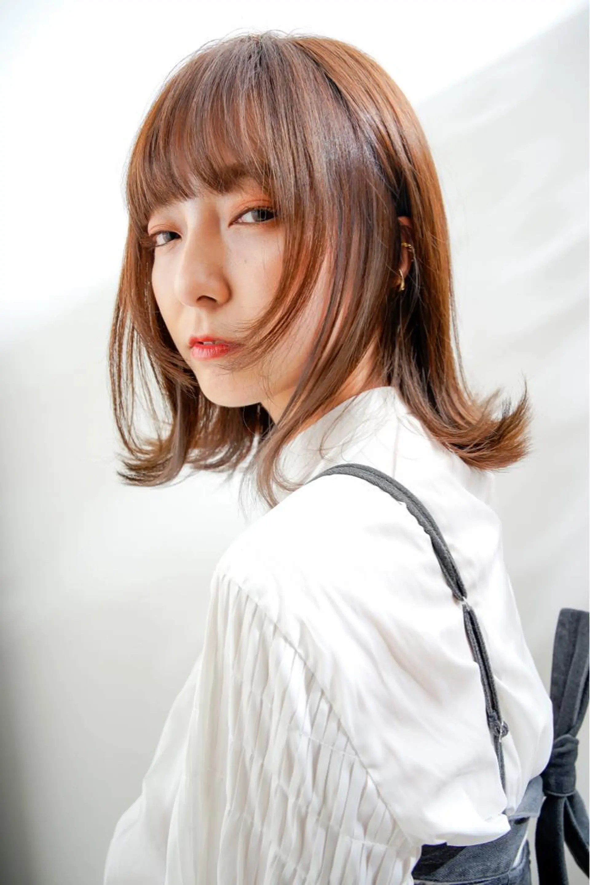 セミロング カット ヘアカラー 韓国レイヤーカット/ ダブルカラーのヘアスタイル