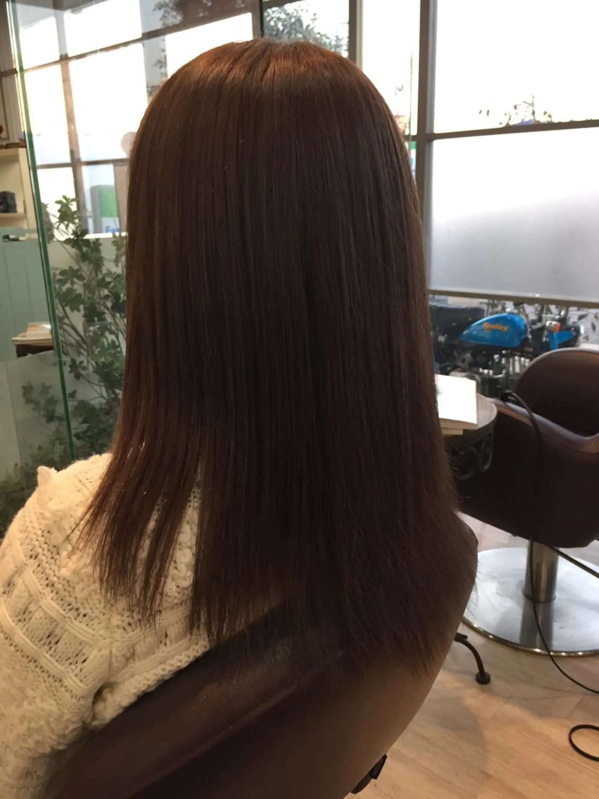 ロング カラー アッシュ ベージュカラー ヘアカラー トリートメント 菅井 敏樹のヘアスタイル
