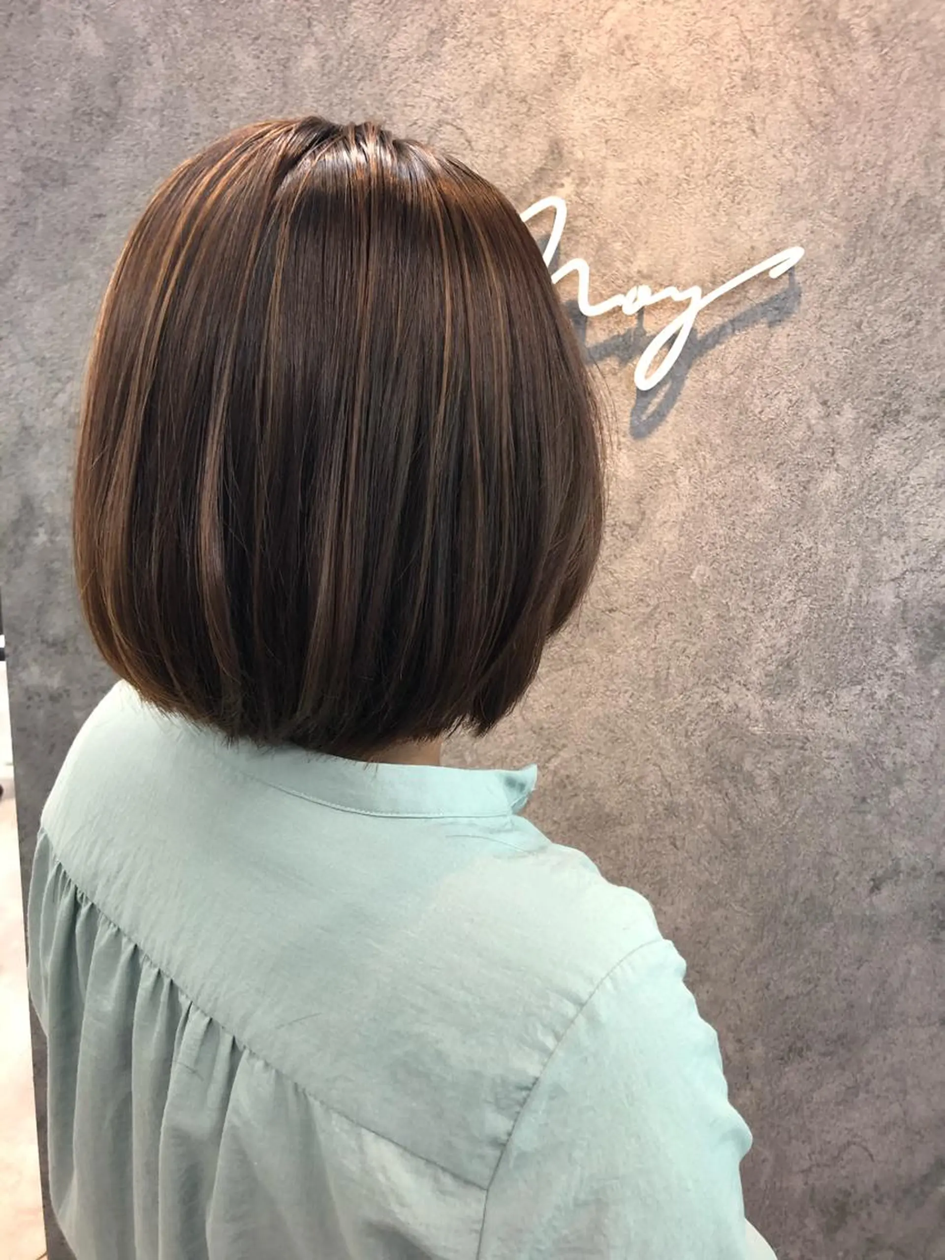 ミディアム ボブ ハイライト Noyヨシモト ヒロトのヘアスタイル