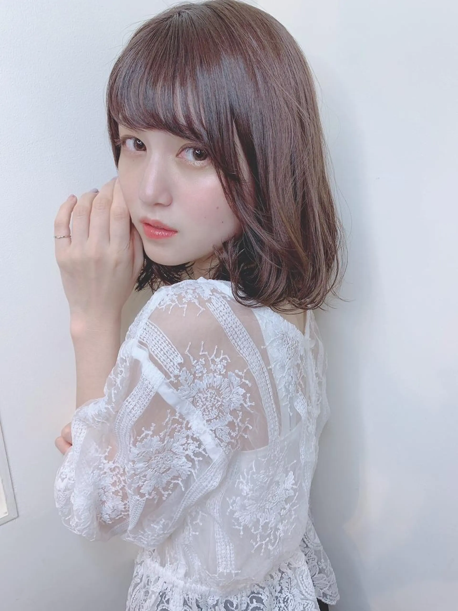 ミディアム カラー パーマ ヘアアレンジ カット ヘアカラー トリートメント 公式 Ease by amble luxeのヘアスタイル