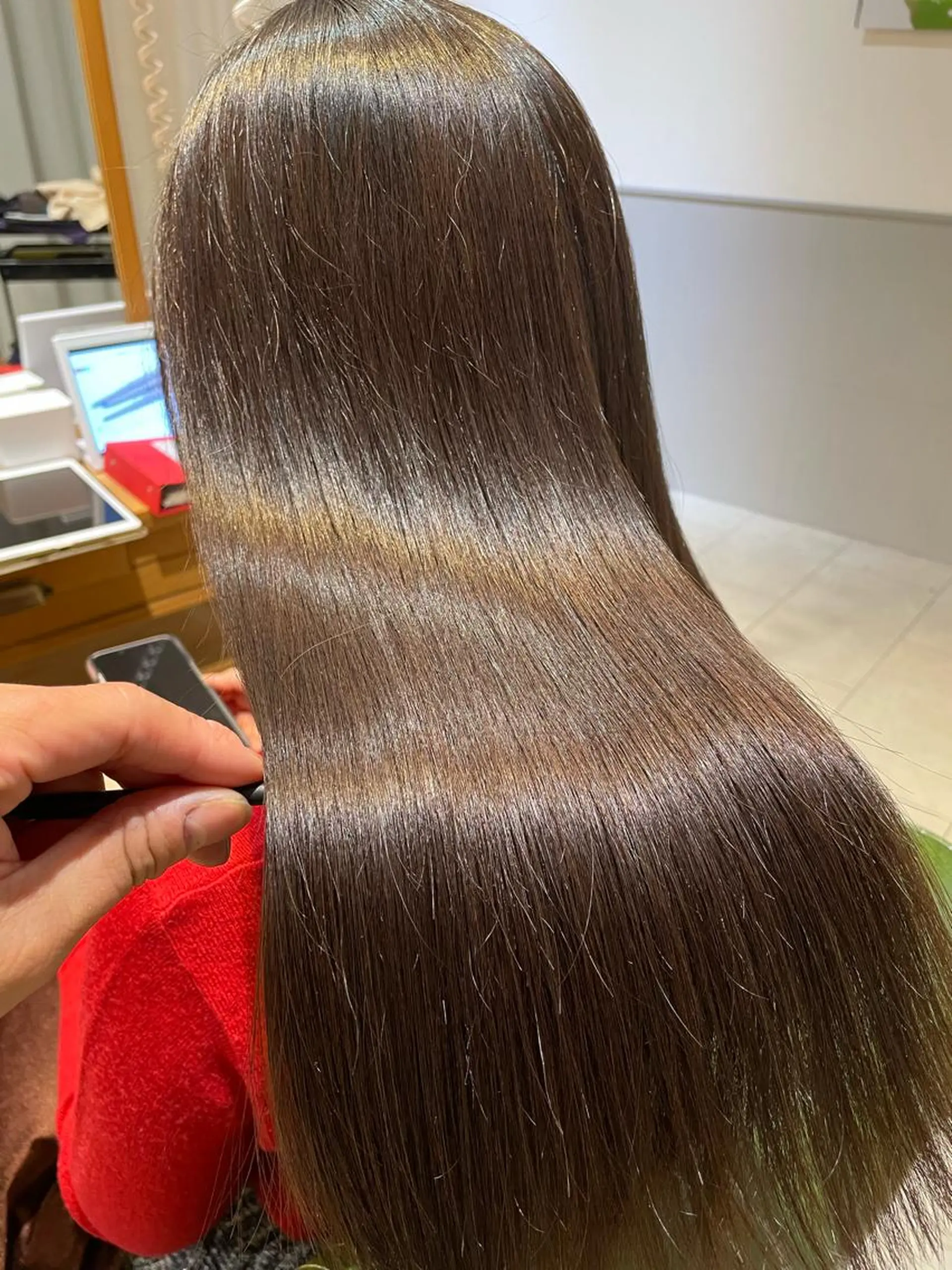 セミロング カラー アクアカラー ブリーチ ケアカラー 髪質改善 縮毛矯正 過去一の柔髪ヘア 🌿einshairのヘアスタイル