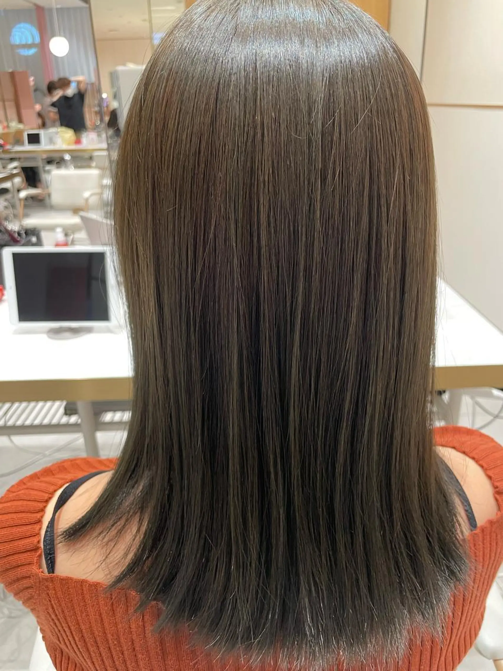 カラー レイヤー/顔周り /透明感/TAKUのヘアスタイル