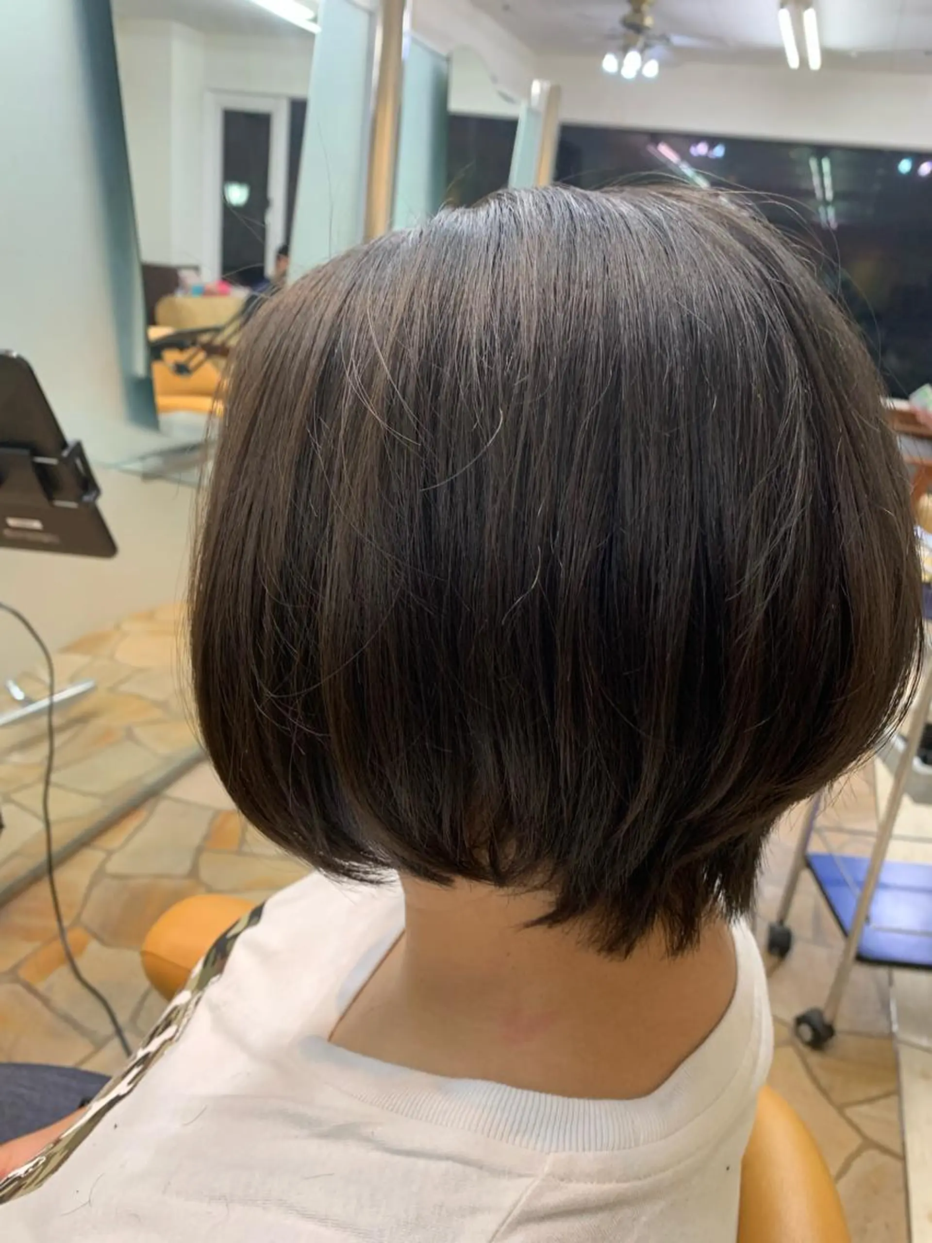 ショート カラー ハットリ /北習志野のヘアスタイル