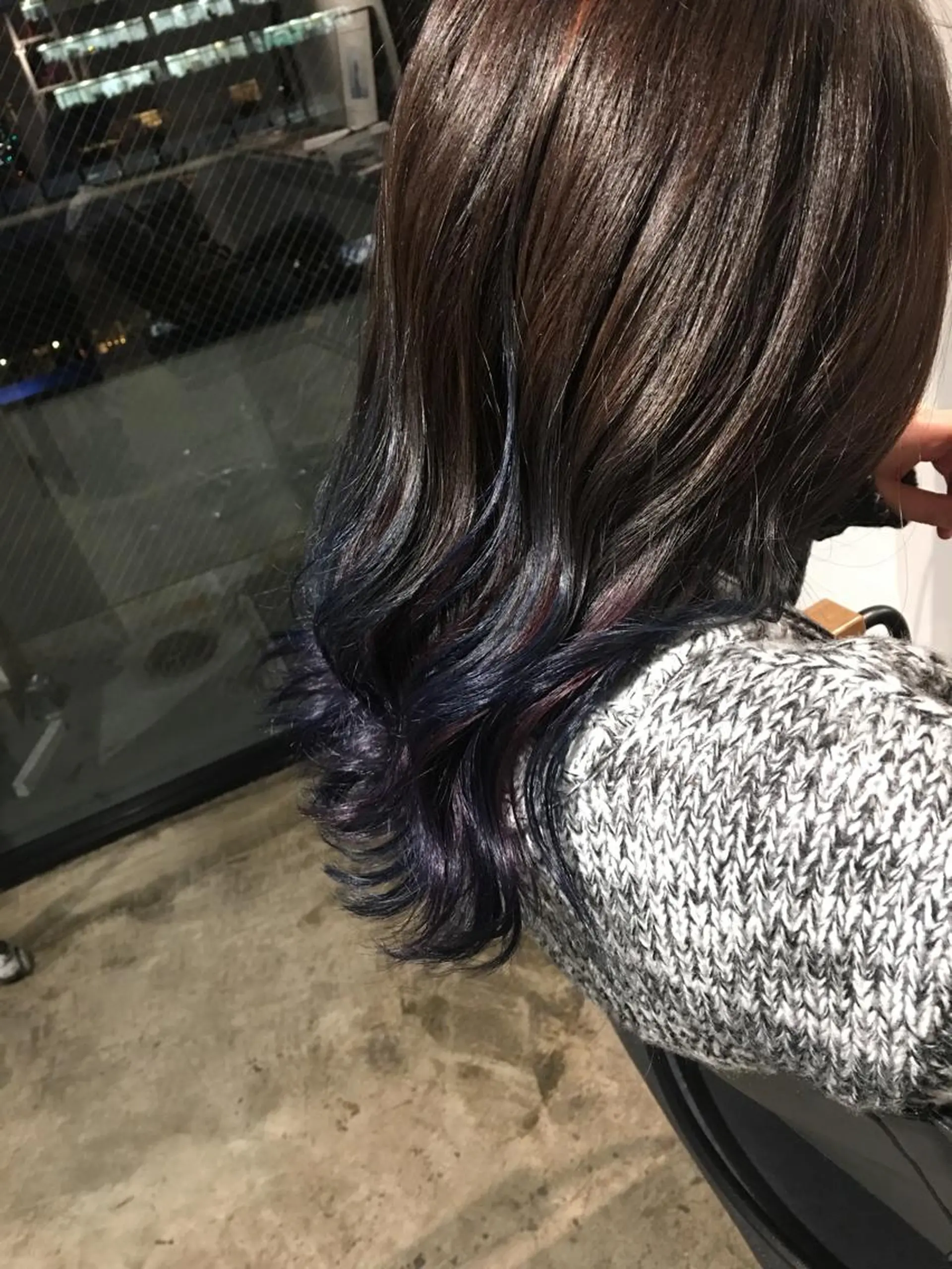 セミロング パープルカラー etore 矢場町 南沙希のヘアスタイル