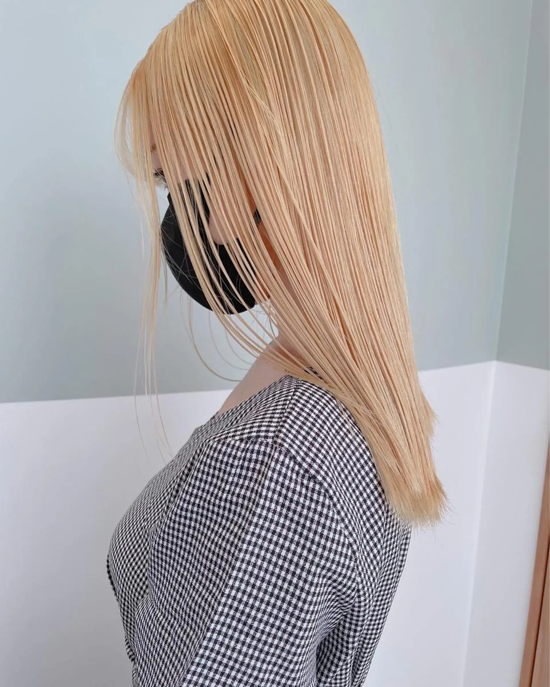 ロング カラー 抜きっぱなしブロンド ブロンド 艶髪/モテヘア🎀 MIHOのヘアスタイル