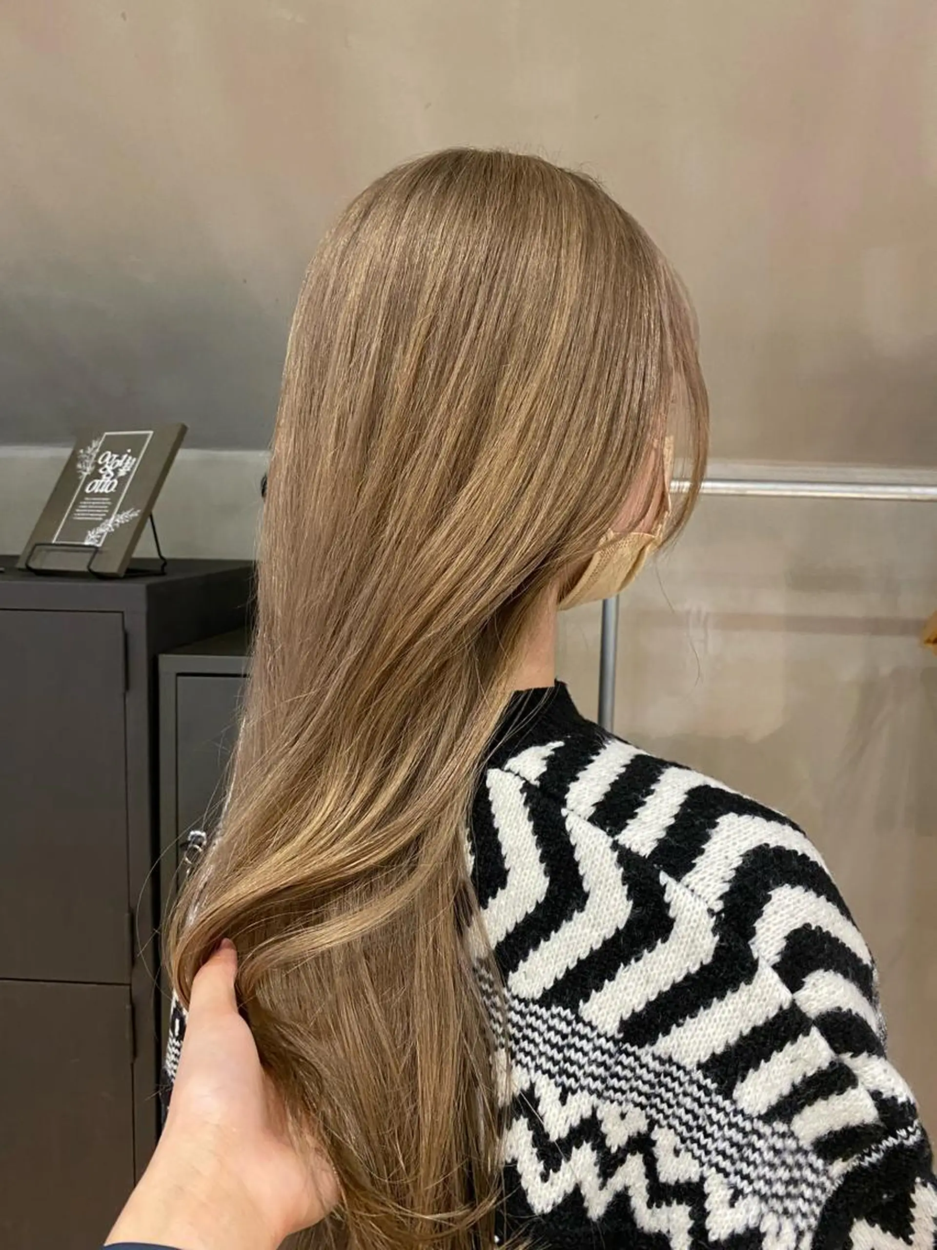 カラー アカリ /パーマスタイルのヘアスタイル