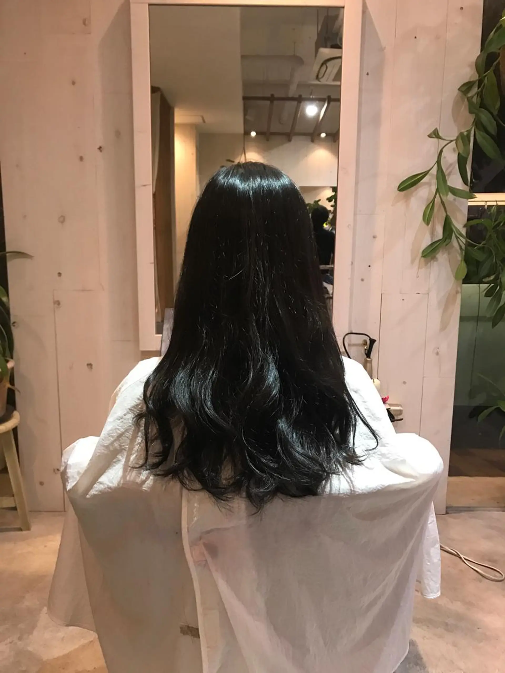 ロング 長尾 桃佳のヘアスタイル