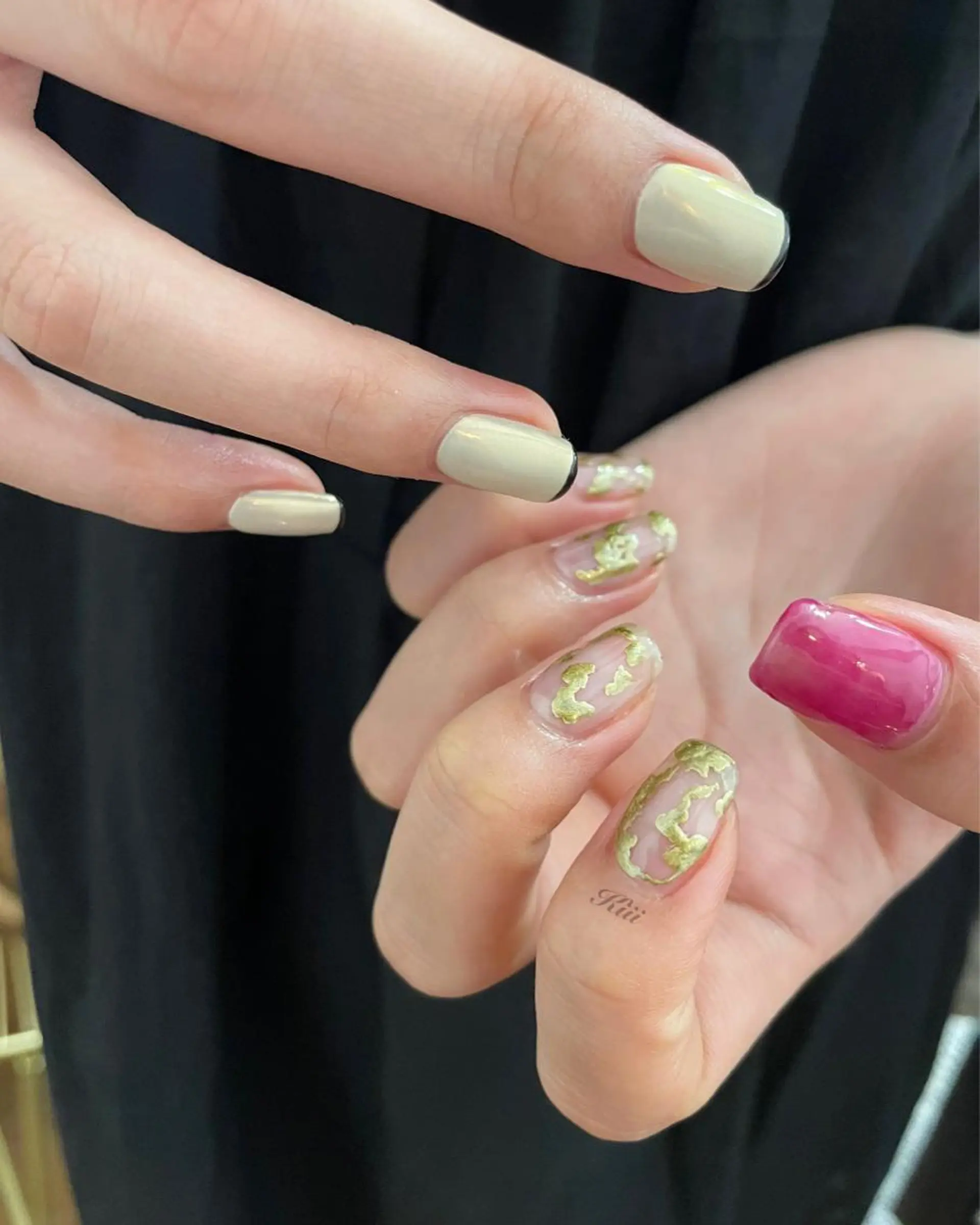 ネイル ハンドネイル フットネイル kiii.__ ✴︎*のネイルデザイン