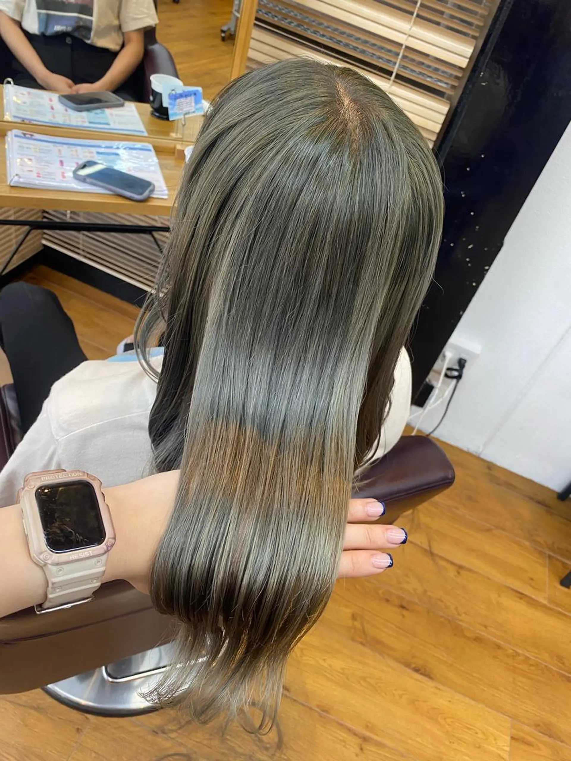 セミロング カラー 透明感カラー/韓国 ヘア🩶yuri🩵のヘアスタイル