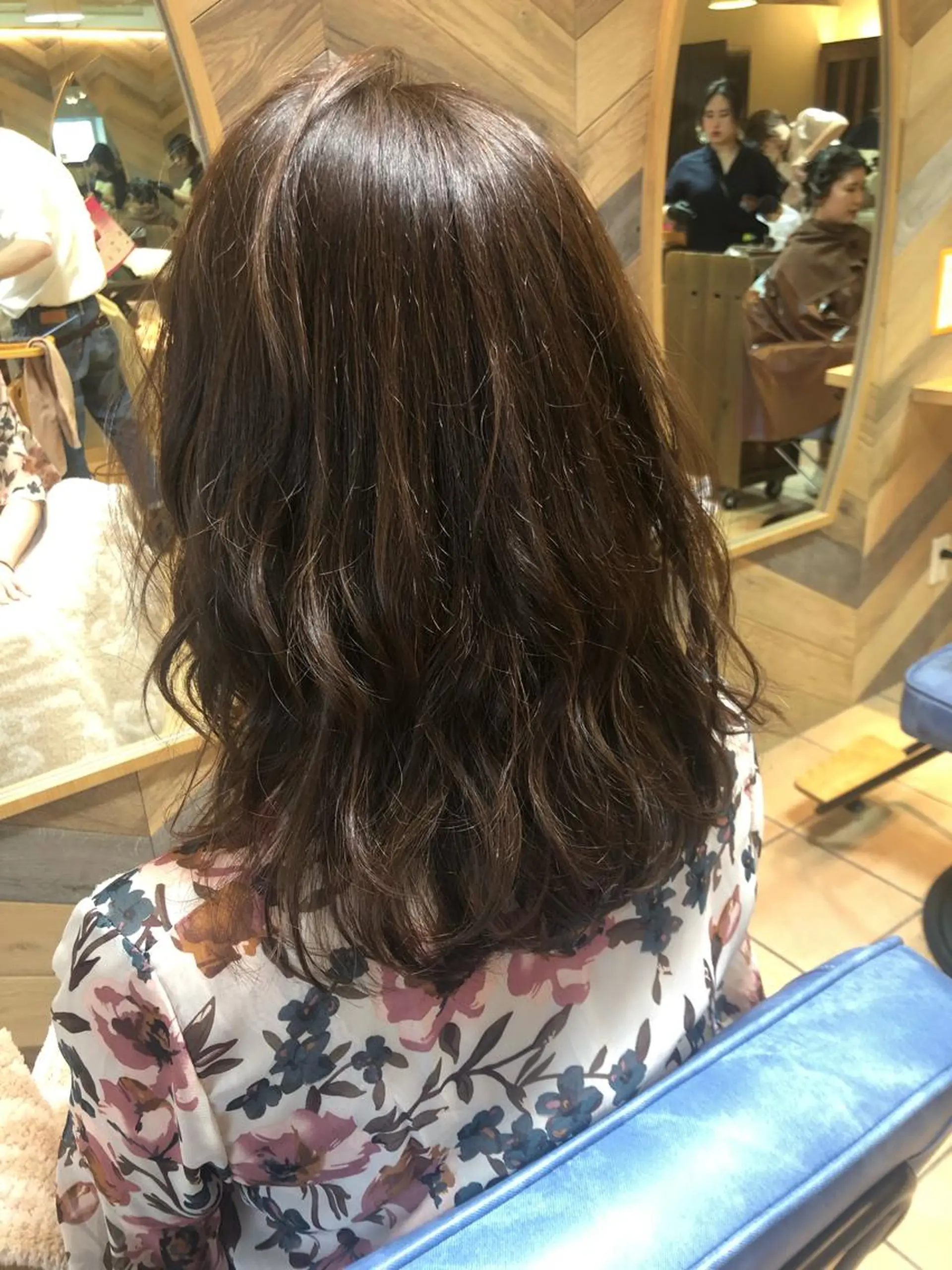 セミロング effect所属・SATO YUKA🌟のヘアスタイル