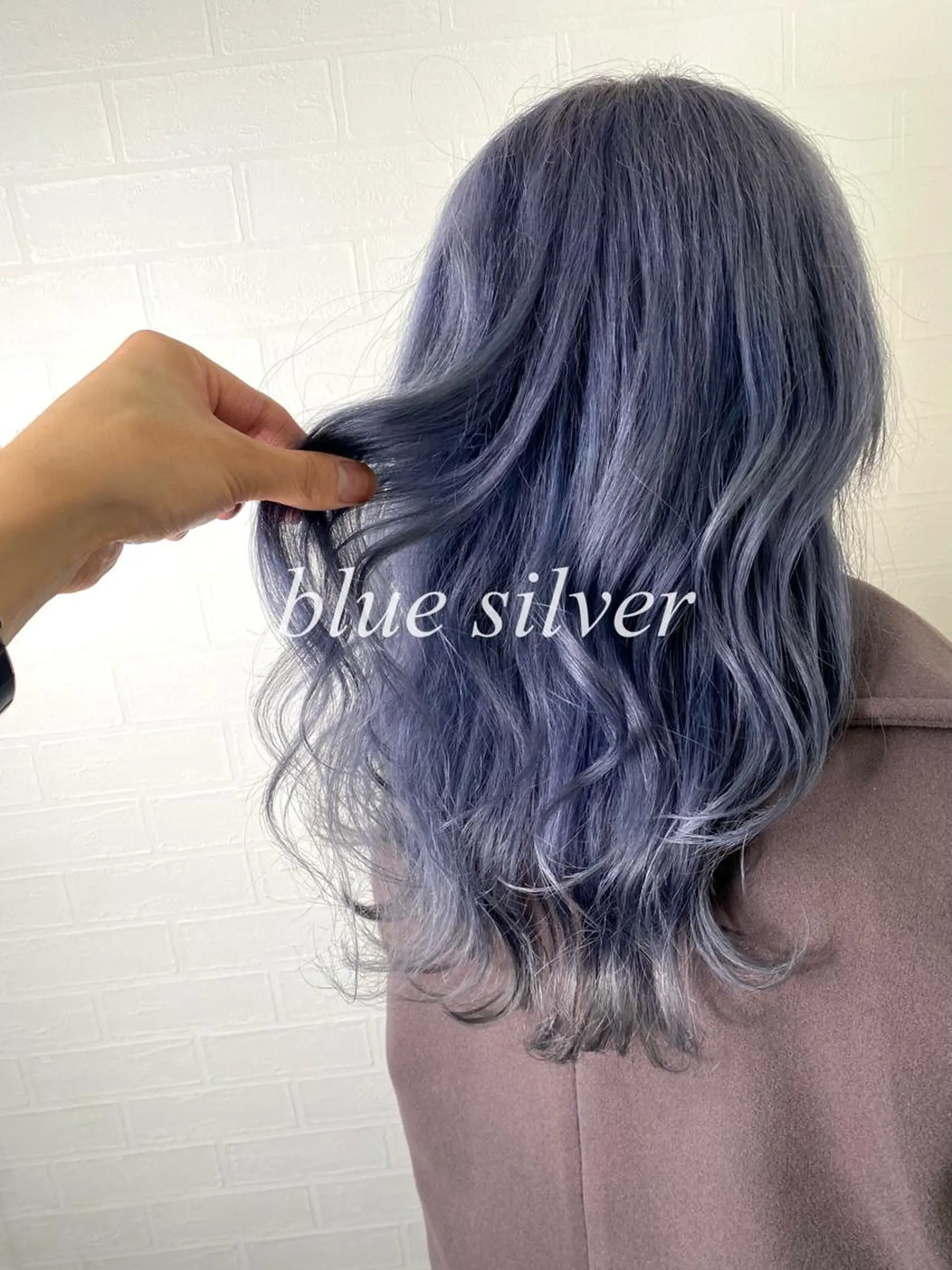 セミロング カラー ブリーチカラー特化 U-topia小島のヘアスタイル