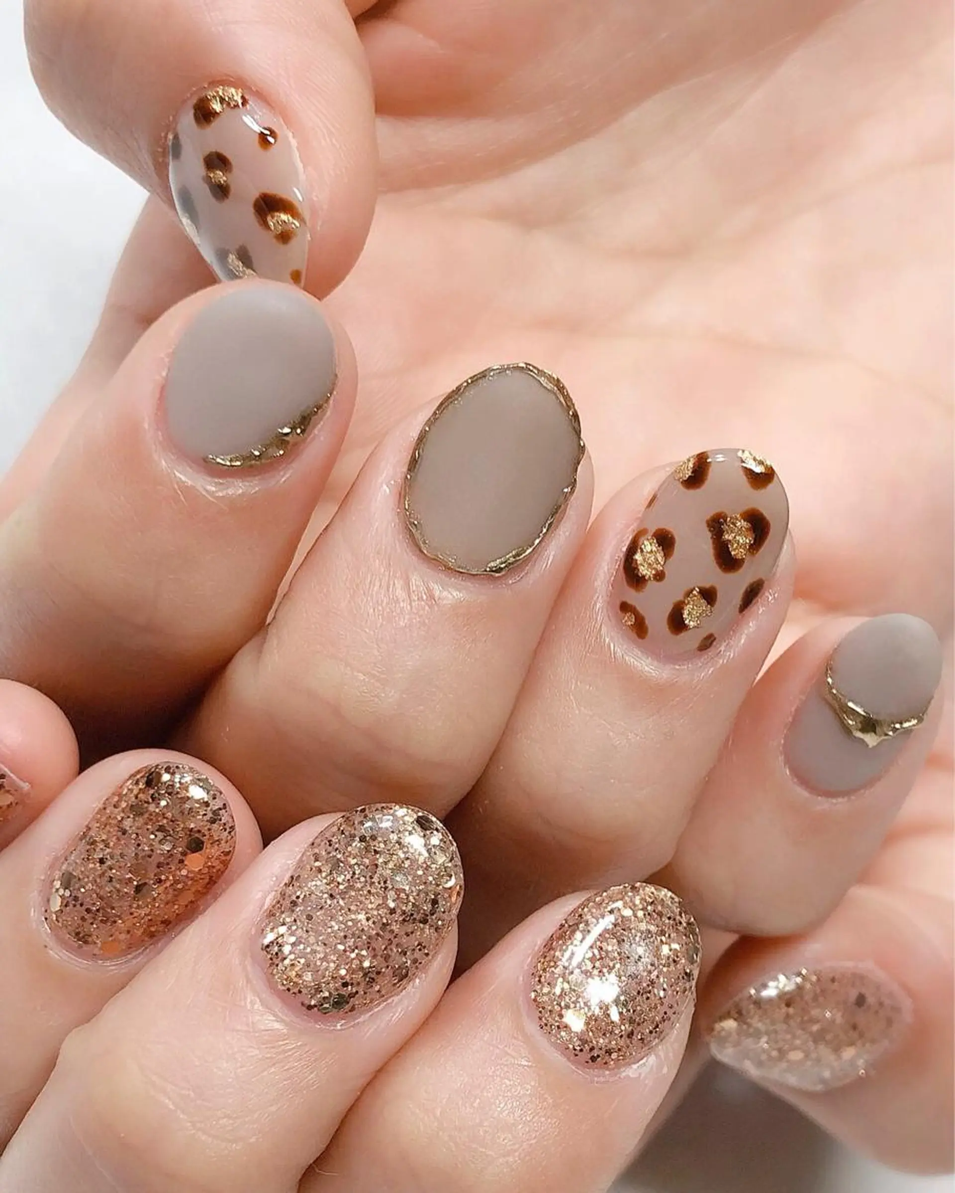 ネイル ジェルネイル 東 千夏のネイルデザイン