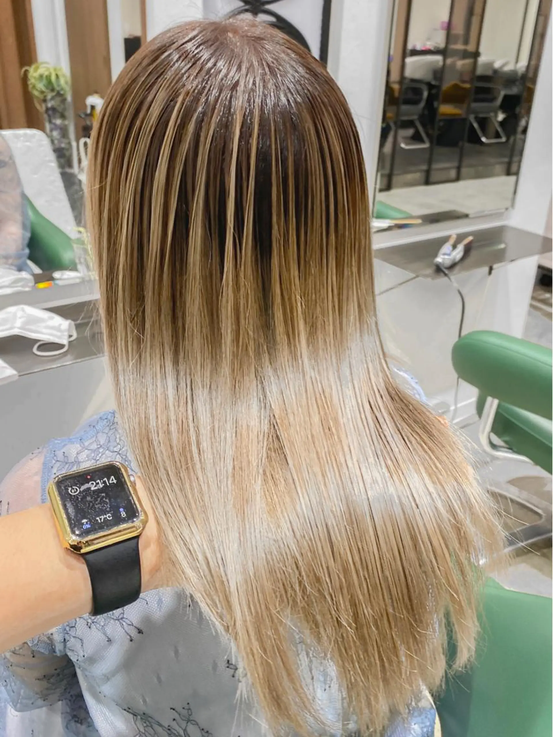 ロング カラー Re:ta Hair 飯田淳平のヘアスタイル