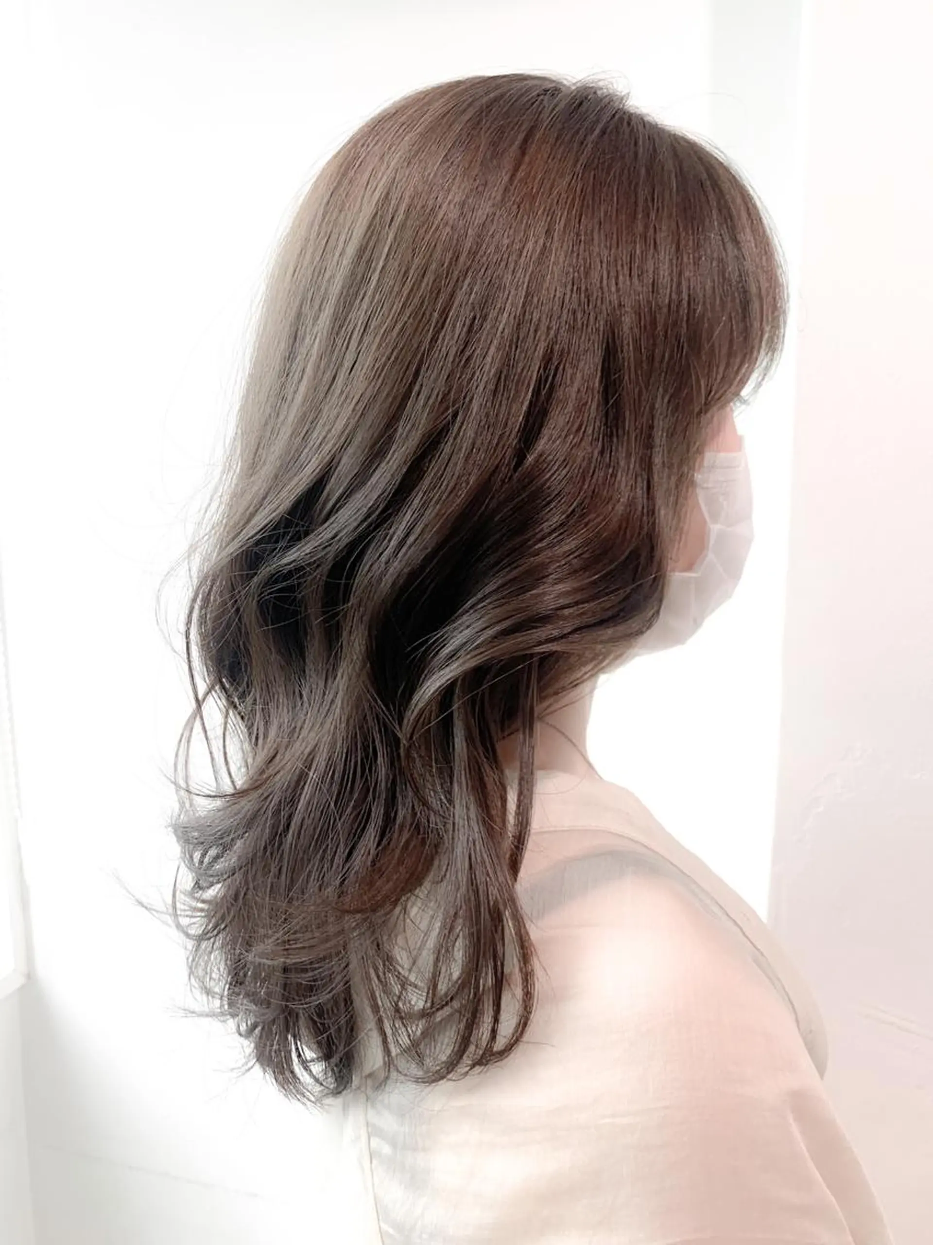 セミロング カラー ブリーチ 透明感カラー ブリーチなしカラー 表参道/さあ や/大人ナチュラルのヘアスタイル