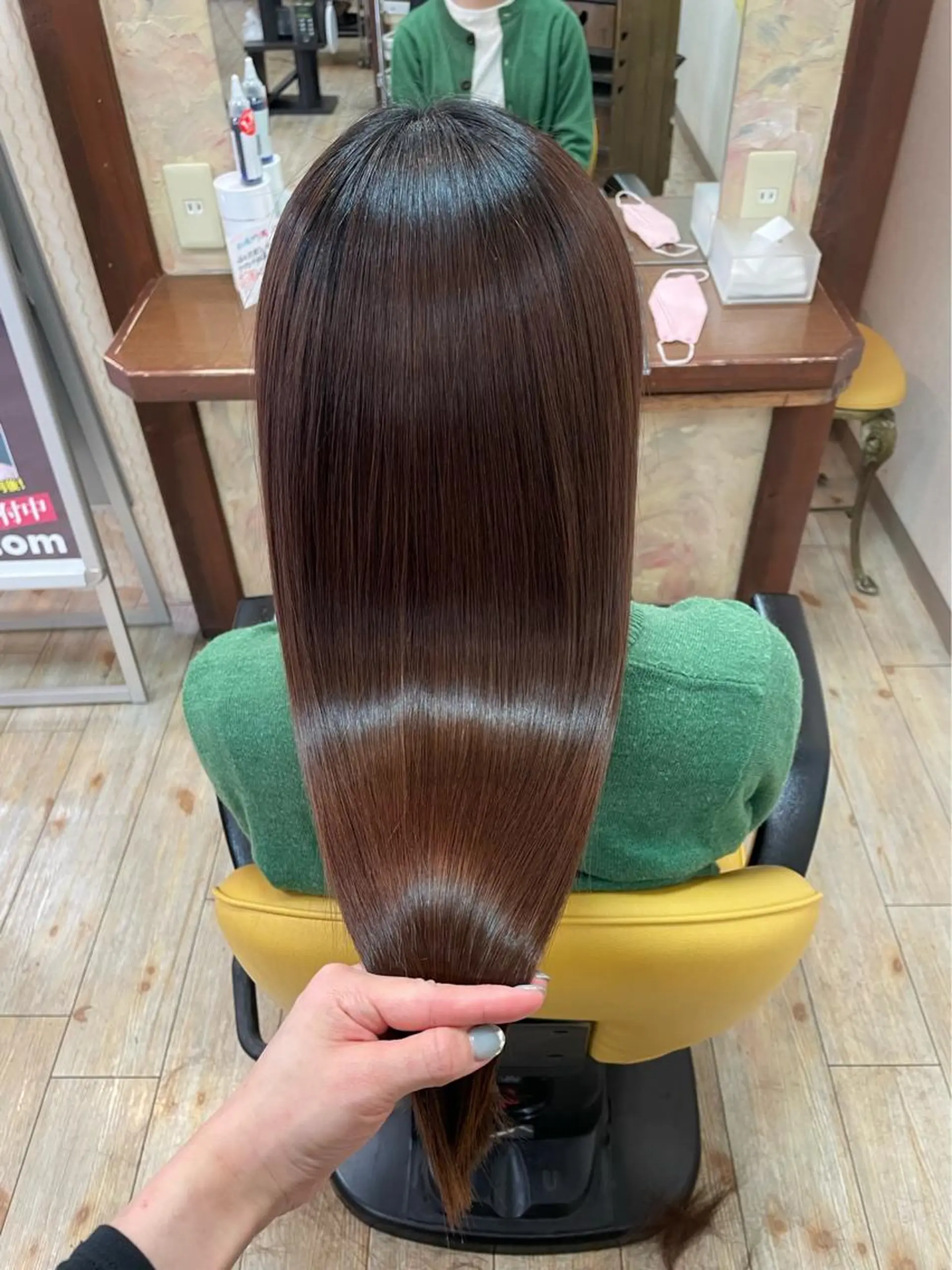 ロング 髪質改善 トリートメント 縮毛矯正 ひなの/艶髪/ 白髪染め/髪質改善のヘアスタイル