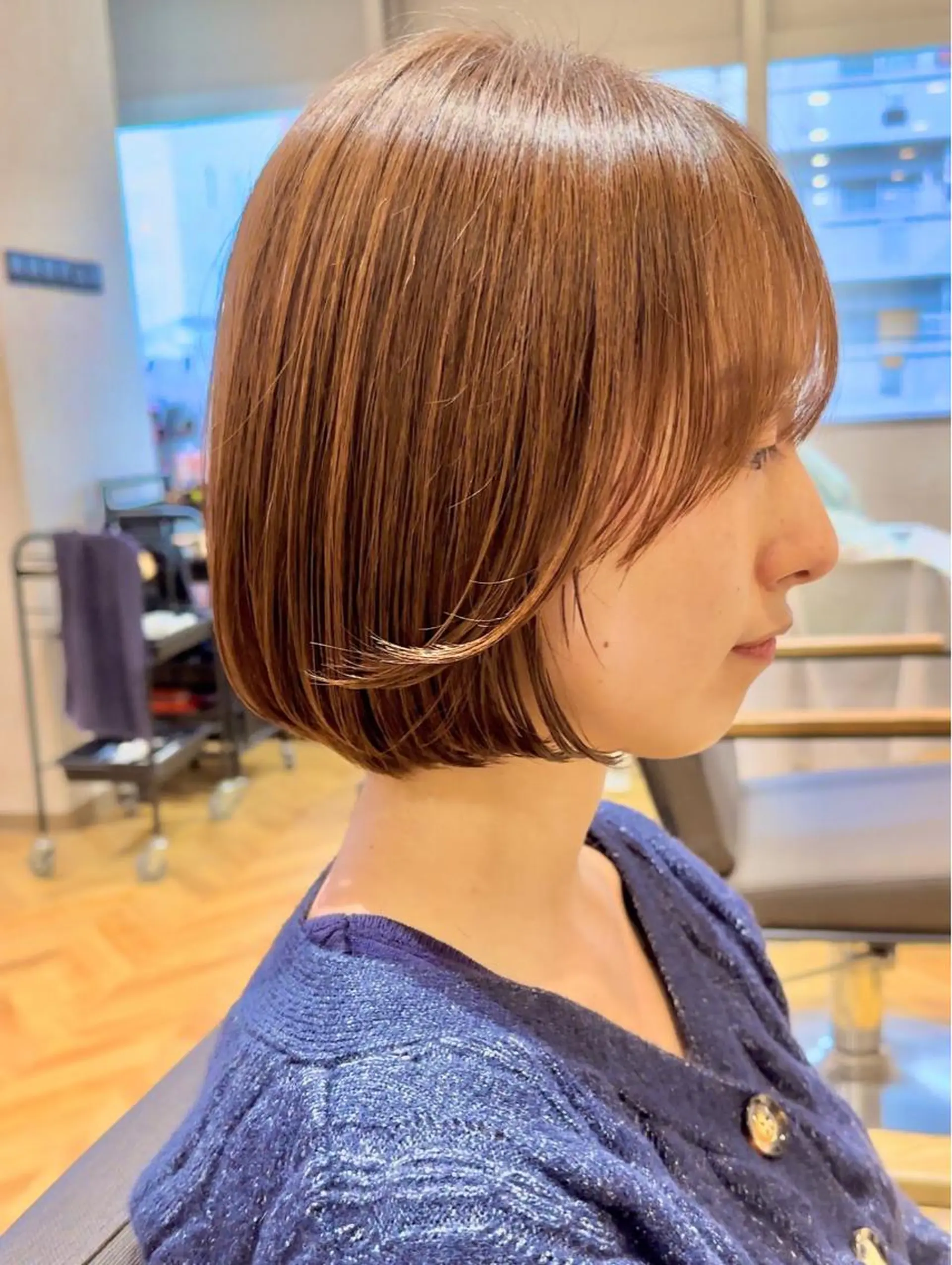 ショート カット ヘアカラー かえ🩶韓国ボブ🎀 透明感カラー🥣のヘアスタイル