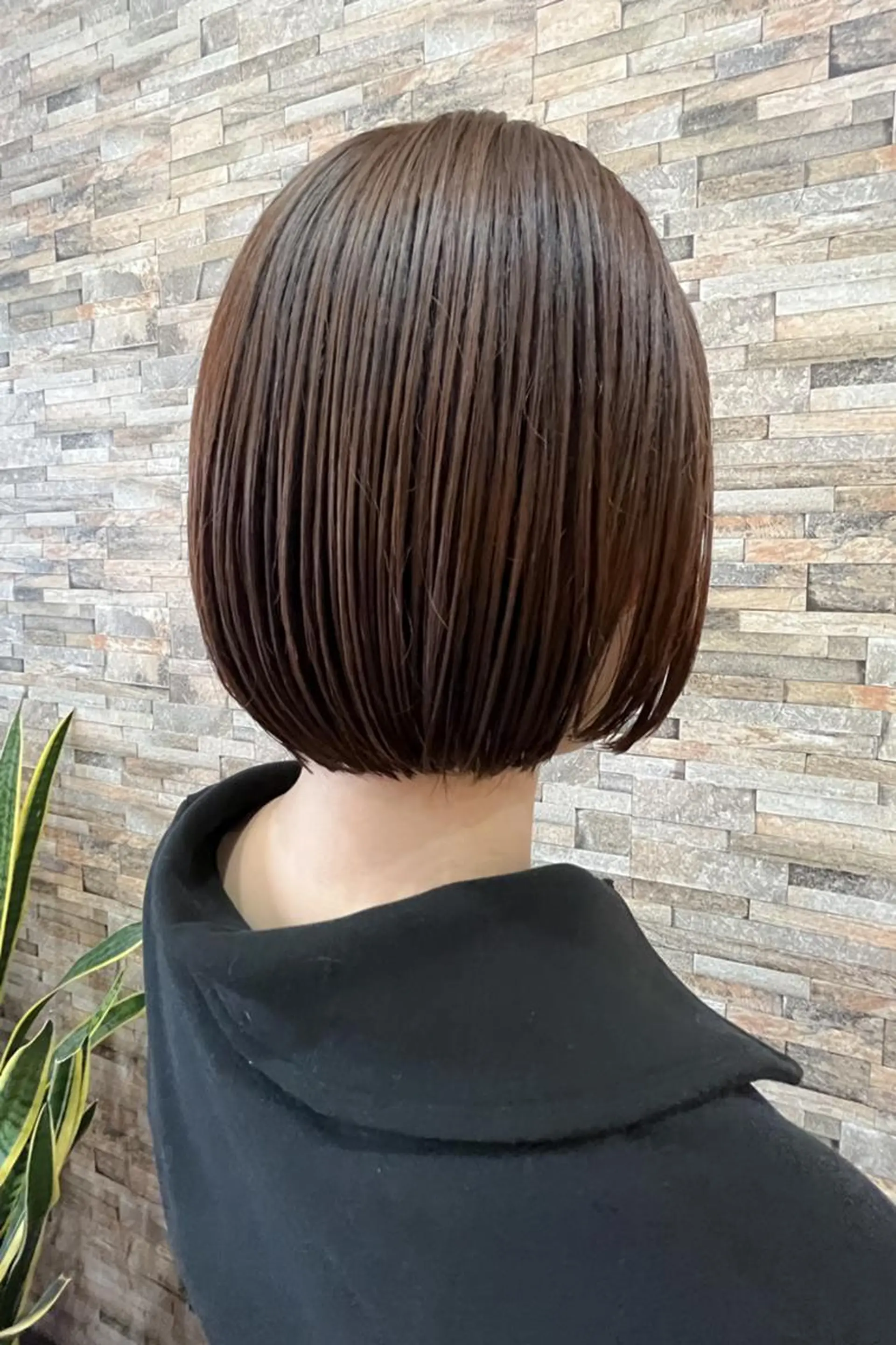 ミディアム HITOMI .のヘアスタイル