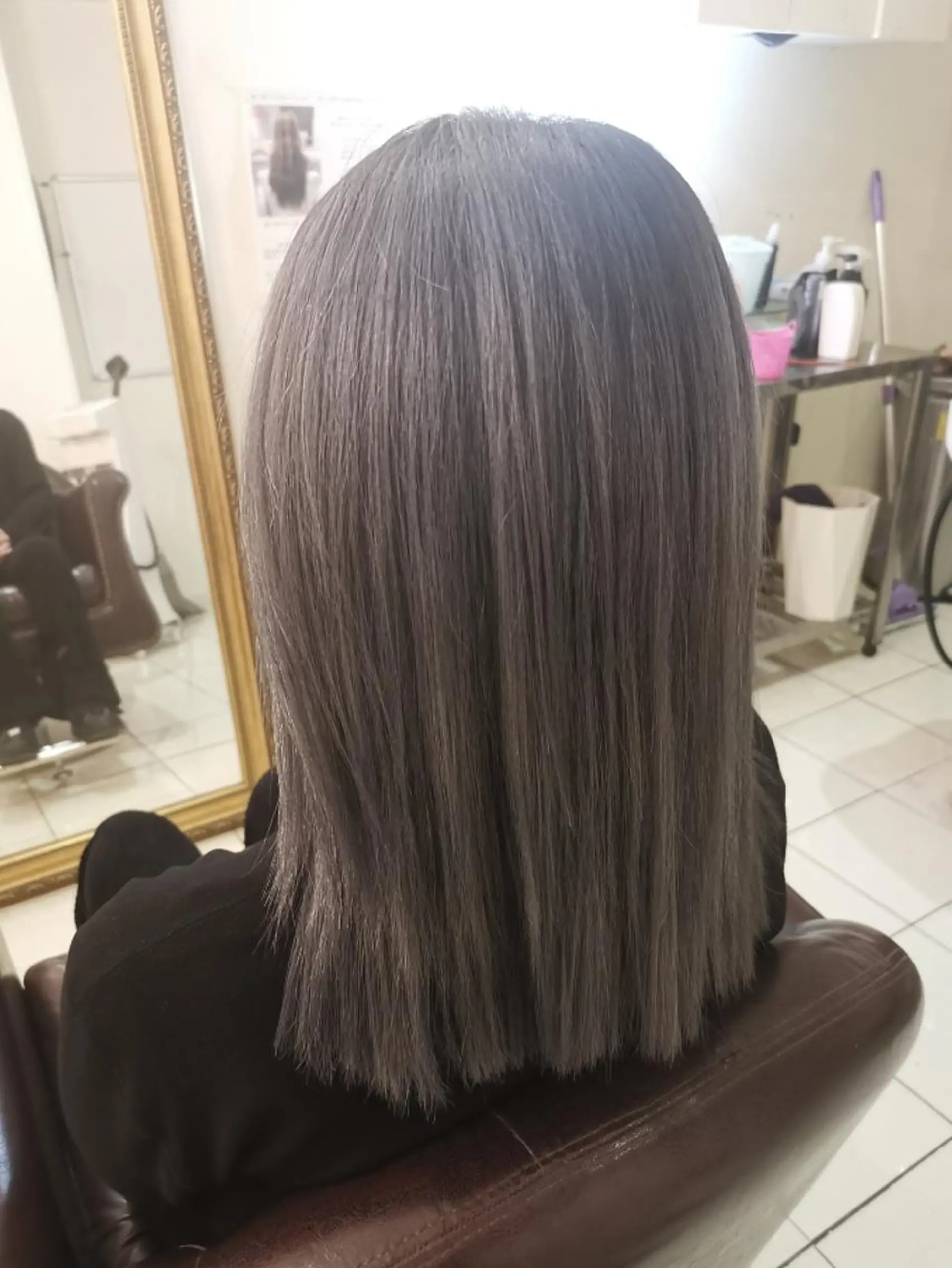 ショート カラー 東心斎橋☆豆柴 🐾倶楽部のヘアスタイル