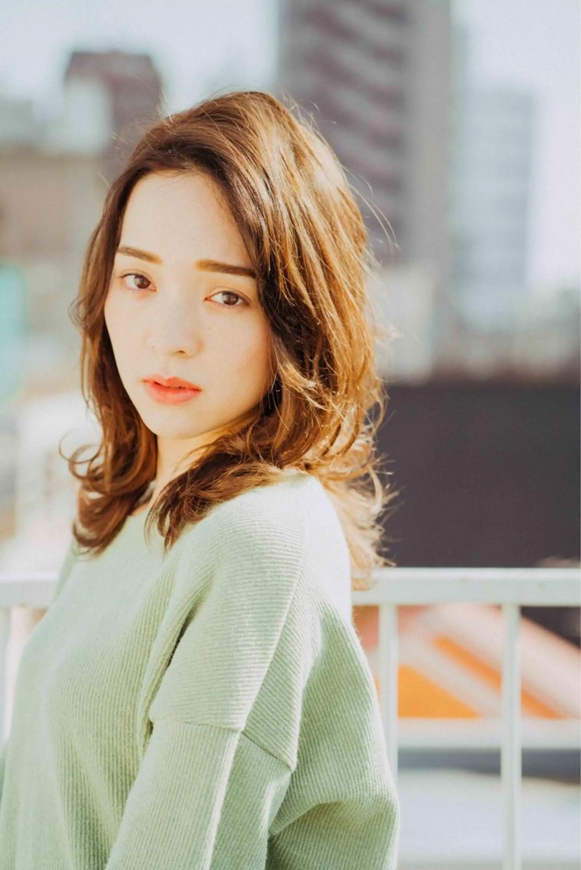 ミディアム カラー パーマ ヘアアレンジ キッズ ネイル マツエク・マツパ アディクシーカラー 透明感カラー ボブ ウルフカット ショートネイル 藤井 仁紀のヘアスタイル