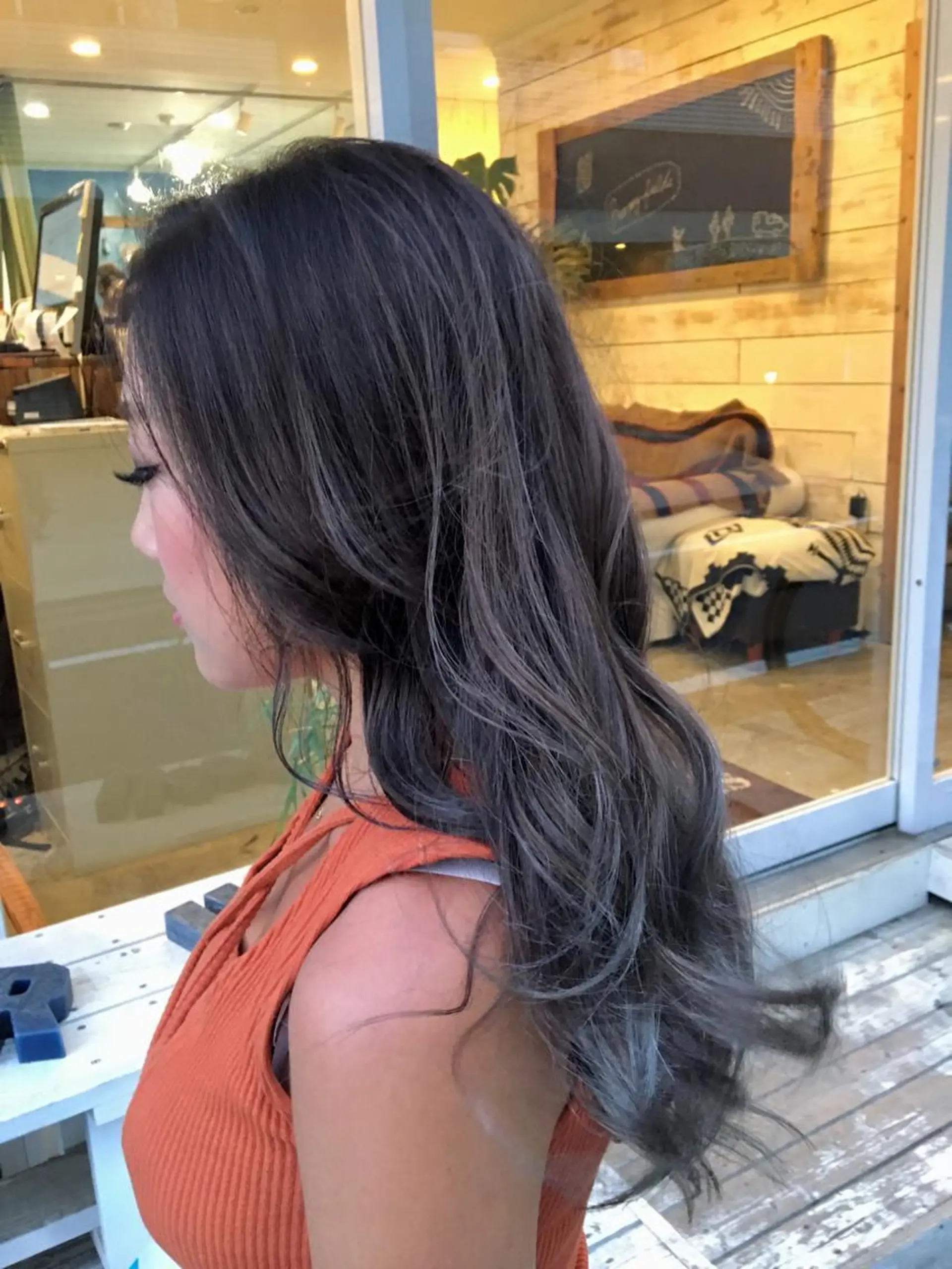 ロング カラー ハイライトカラー ハイライト 鷺谷 玲奈のヘアスタイル