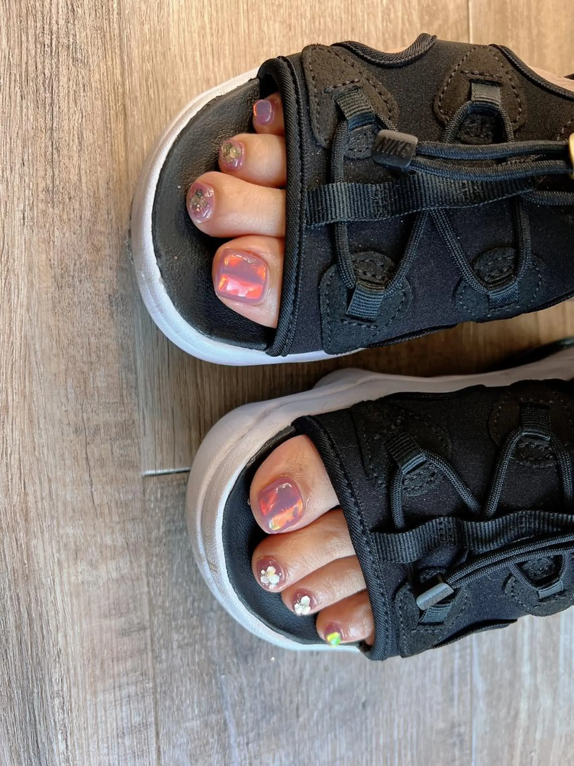 ネイル フットネイル Romine アイラッシュ&ネイルのマツエク・マツパデザイン