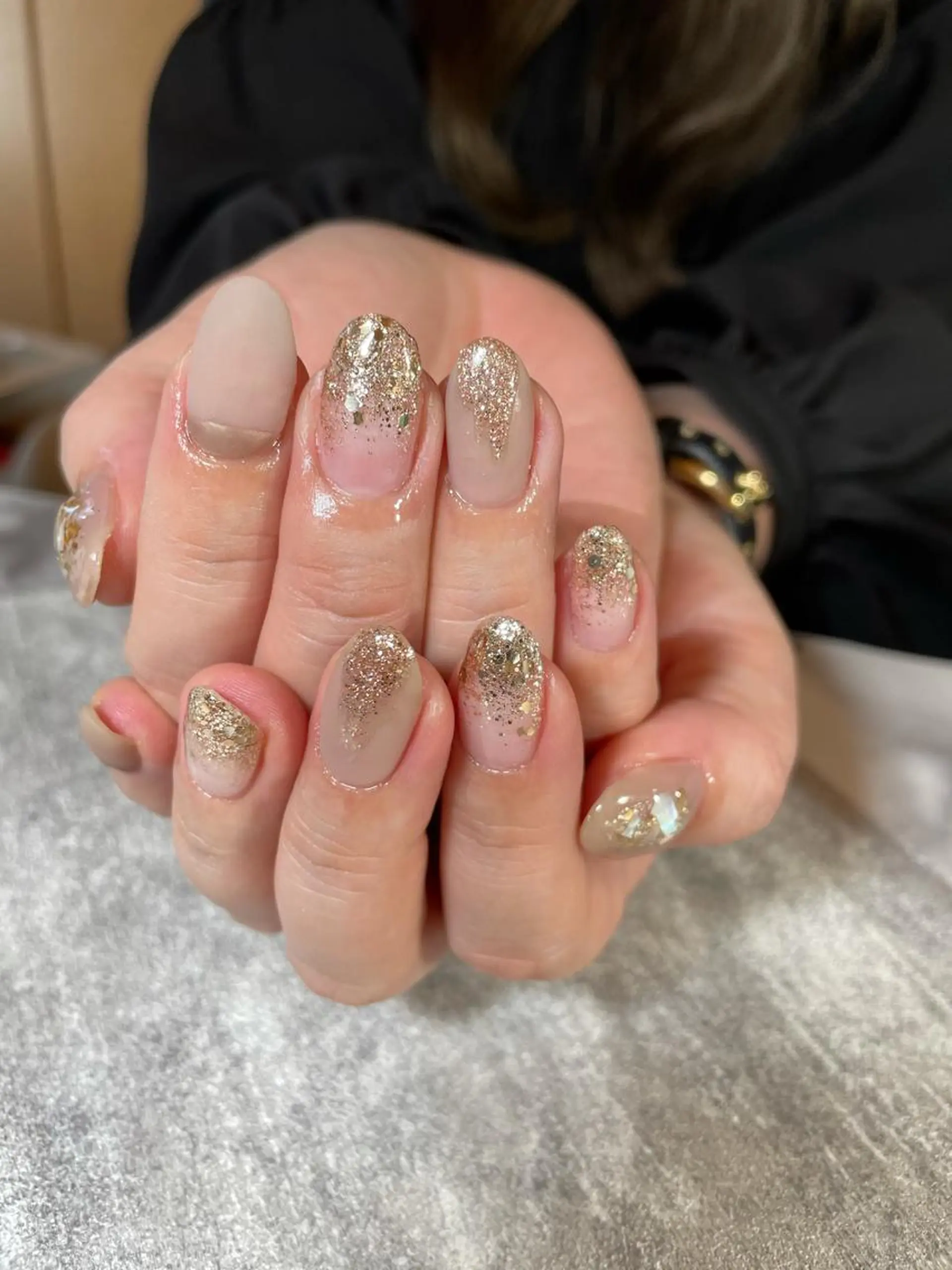 ネイル アートネイル ニュアンスネイル ハンドネイル 蓑原 佳央里のネイルデザイン