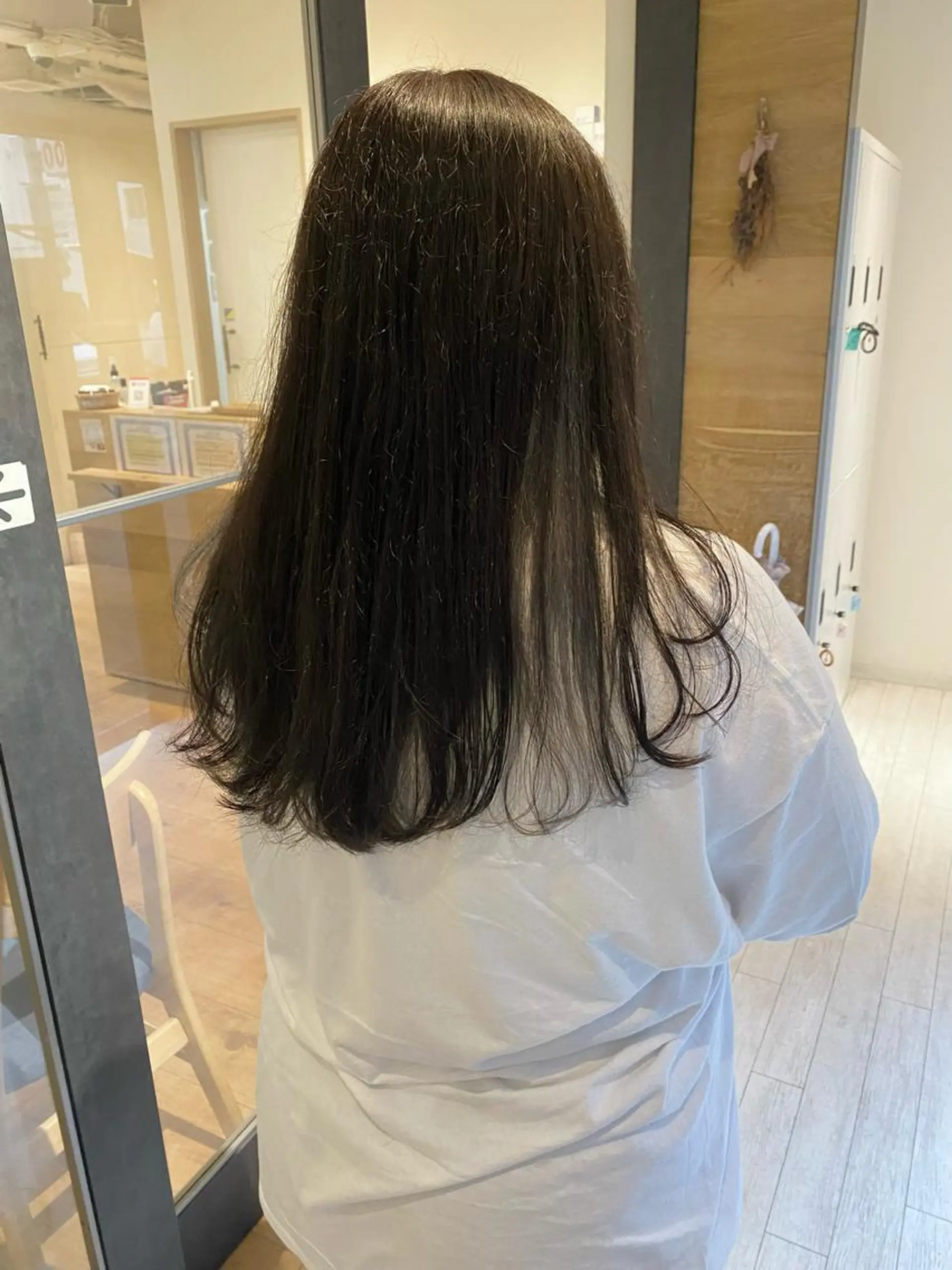 ロング カラー ブリーチ インナーカラー ヘアカラー トリートメント newi 京橋 【yuuki】のヘアスタイル