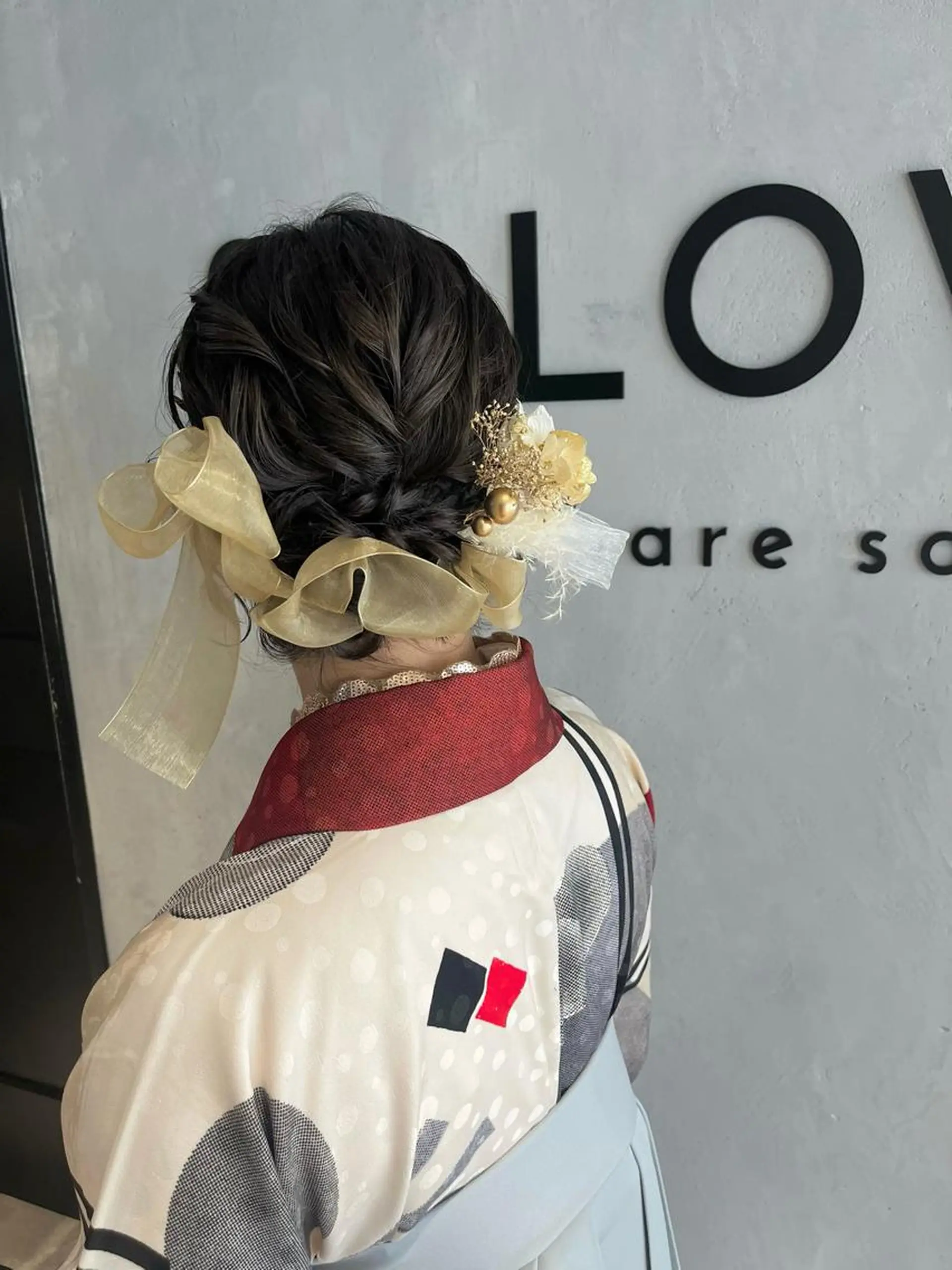 ミディアム カラー パーマ ヘアアレンジ 成人式 結婚式・ブライダル 卒業式のヘアスタイル カチューシャ 着付け 隠れ家サロンso you所属・yukimi .のヘアスタイル