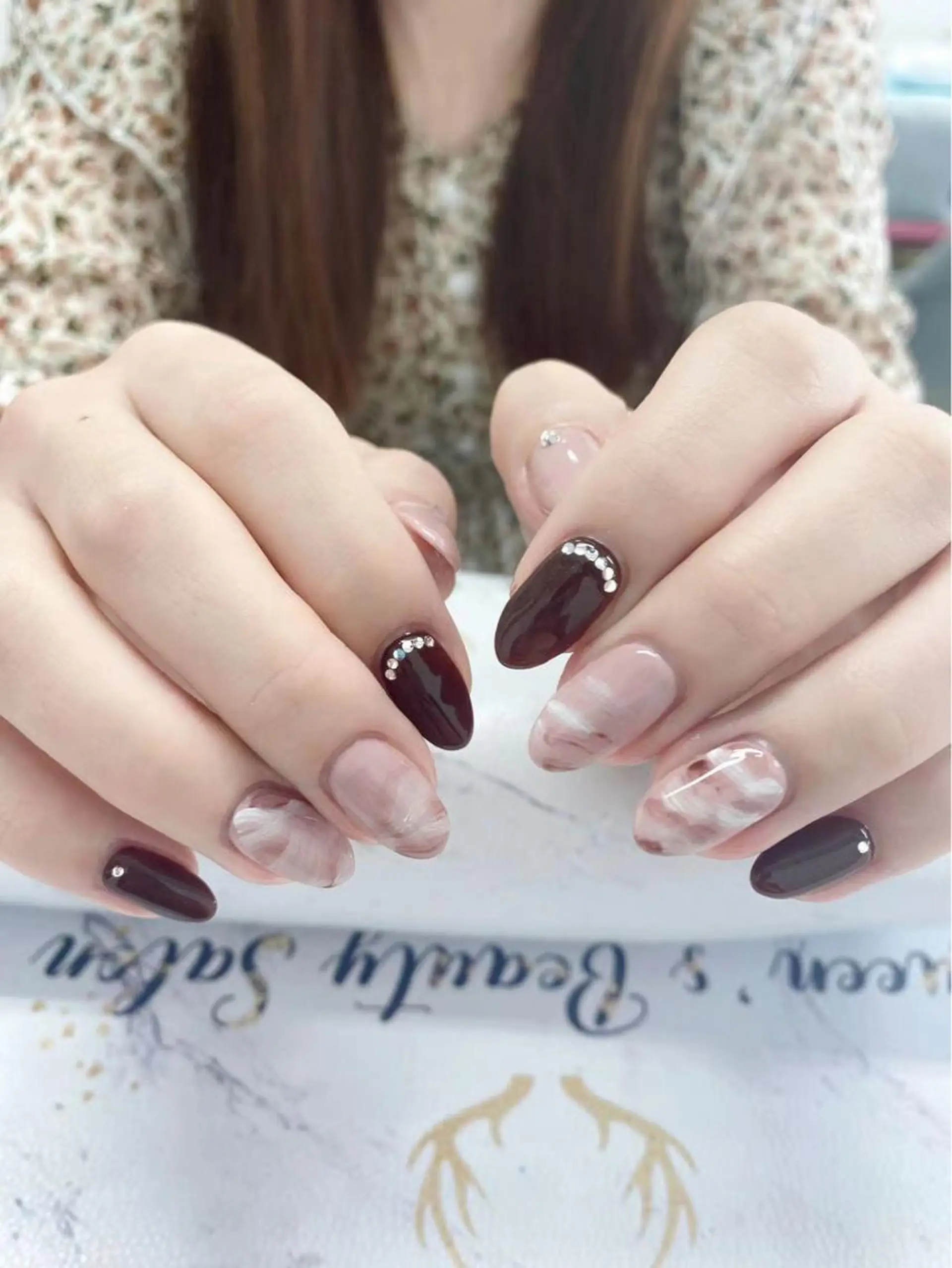 ネイル ハンドネイル Queens ciciのネイルデザイン