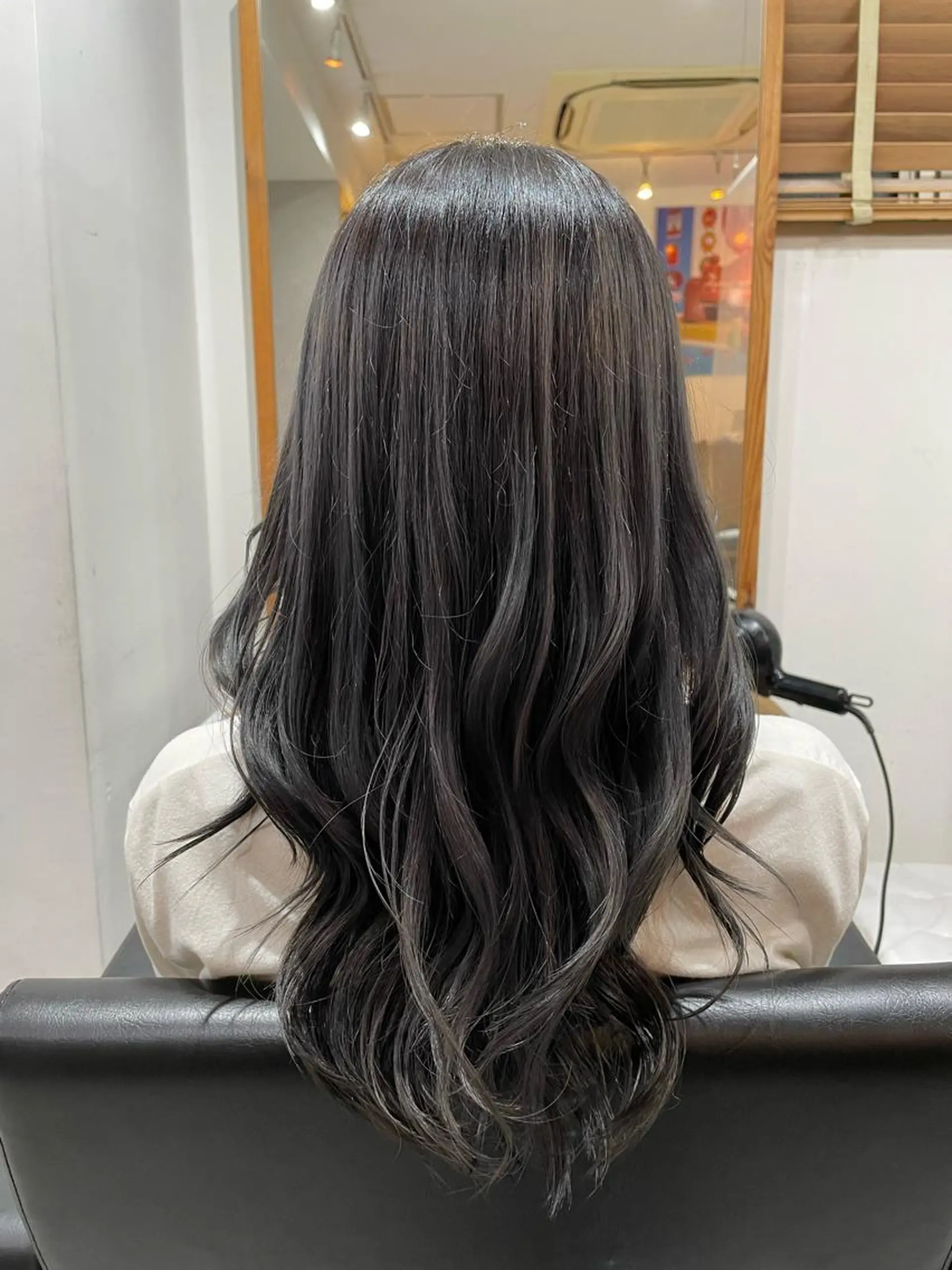 ロング カラー 🐬脱白髪染めカラー 清水大世🐬のヘアスタイル