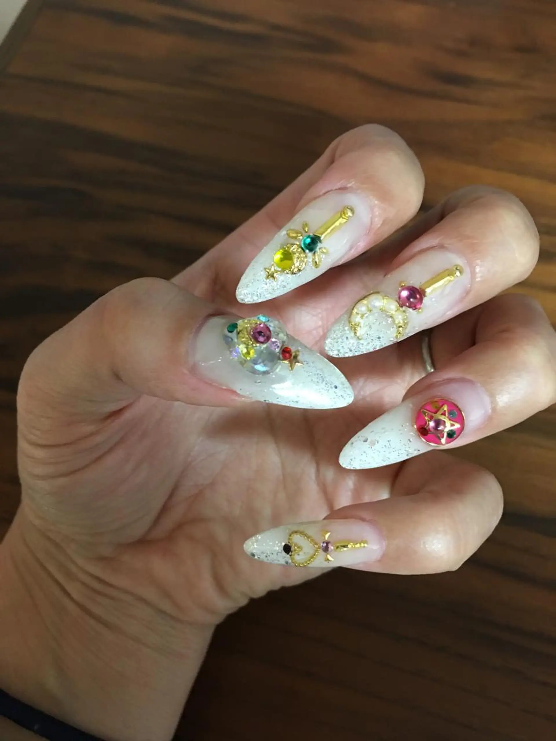 ネイル glow_ nailのネイルデザイン