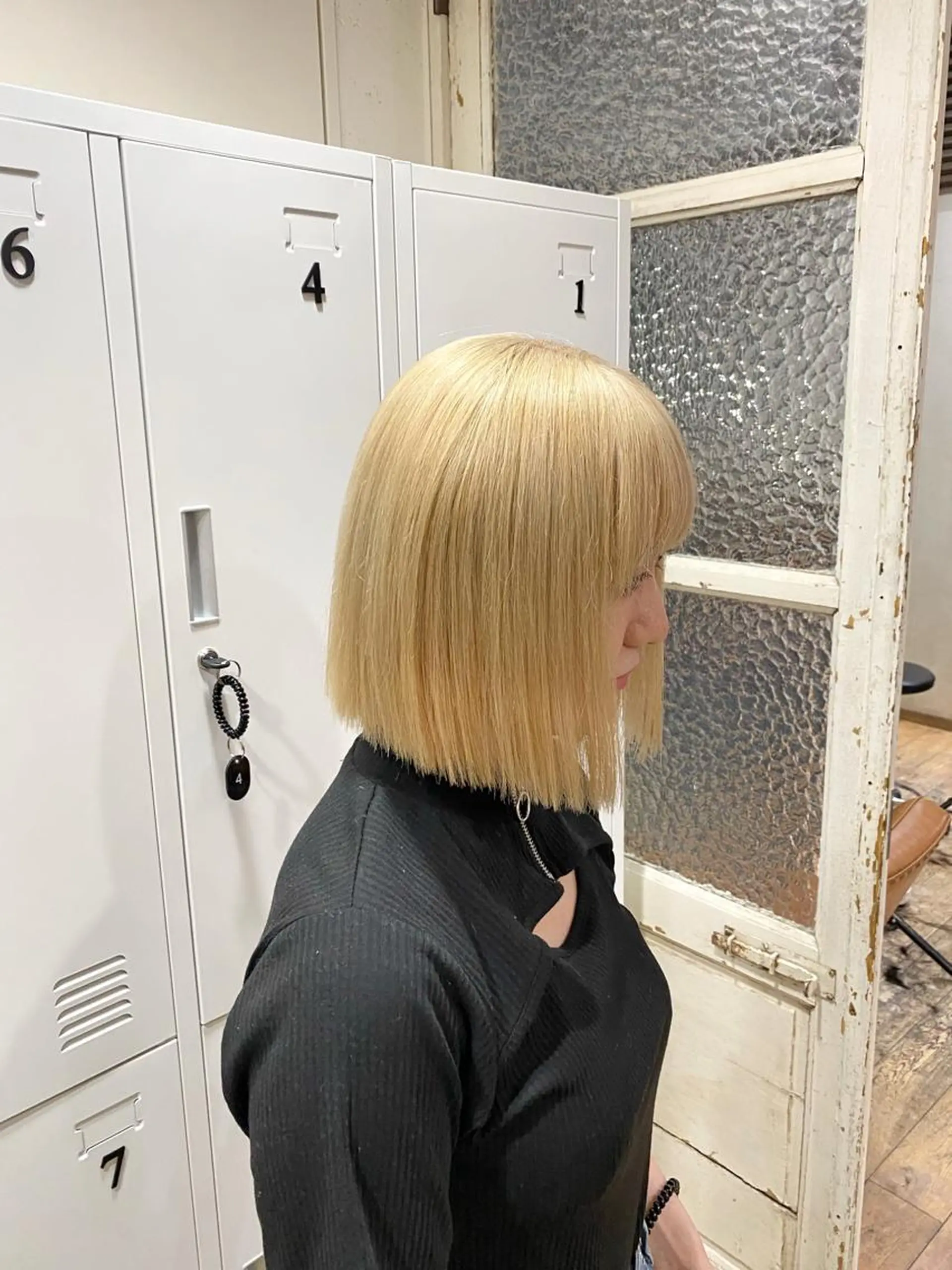 ミディアム カラー ベージュカラー ブリーチ ブロンド ヘアカラー ハイトーンカラー 🍬Rinka🍬のヘアスタイル