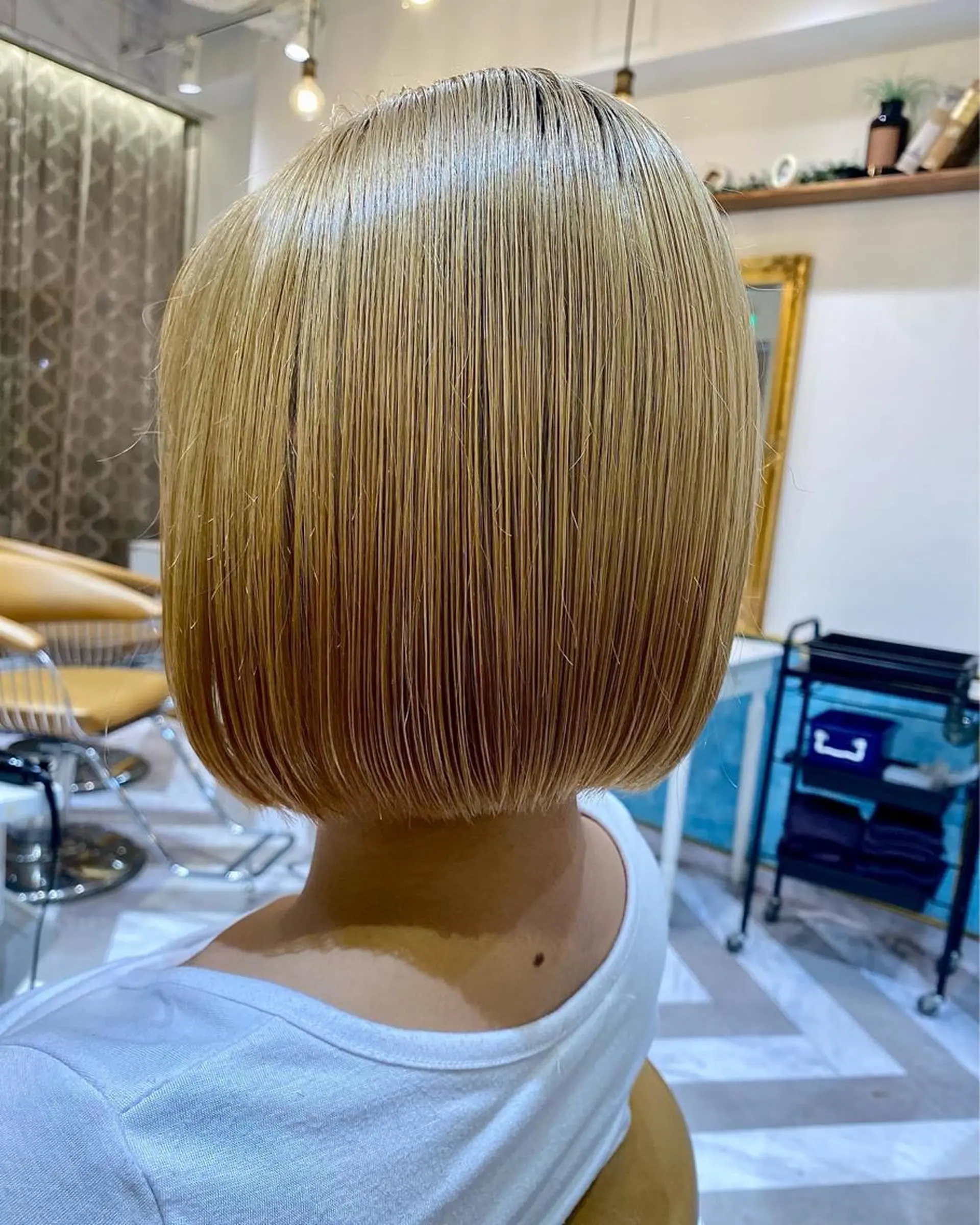 ミディアム カラー カット ヘアカラー トリートメント 顔周り/ブリーチなし /縮毛矯正🫧伊勢のヘアスタイル