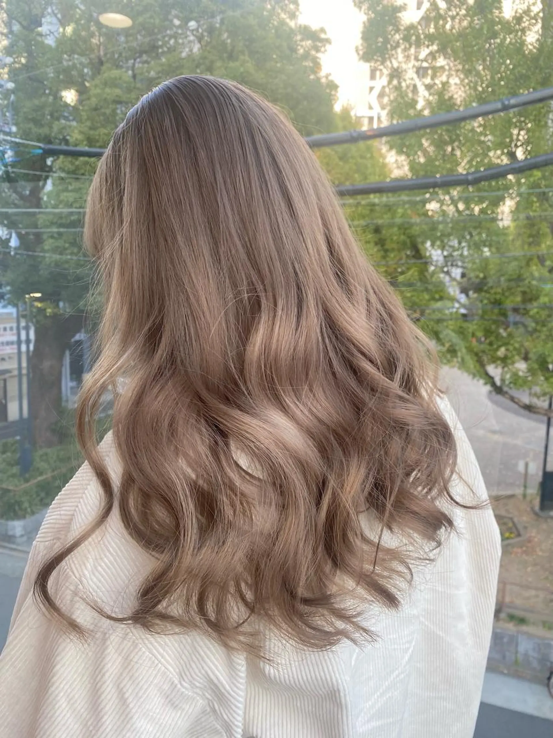 ミディアム カラー ベージュカラー ミルクティーベージュ 鈴木/ニュアンス パーマ/メンズのヘアスタイル