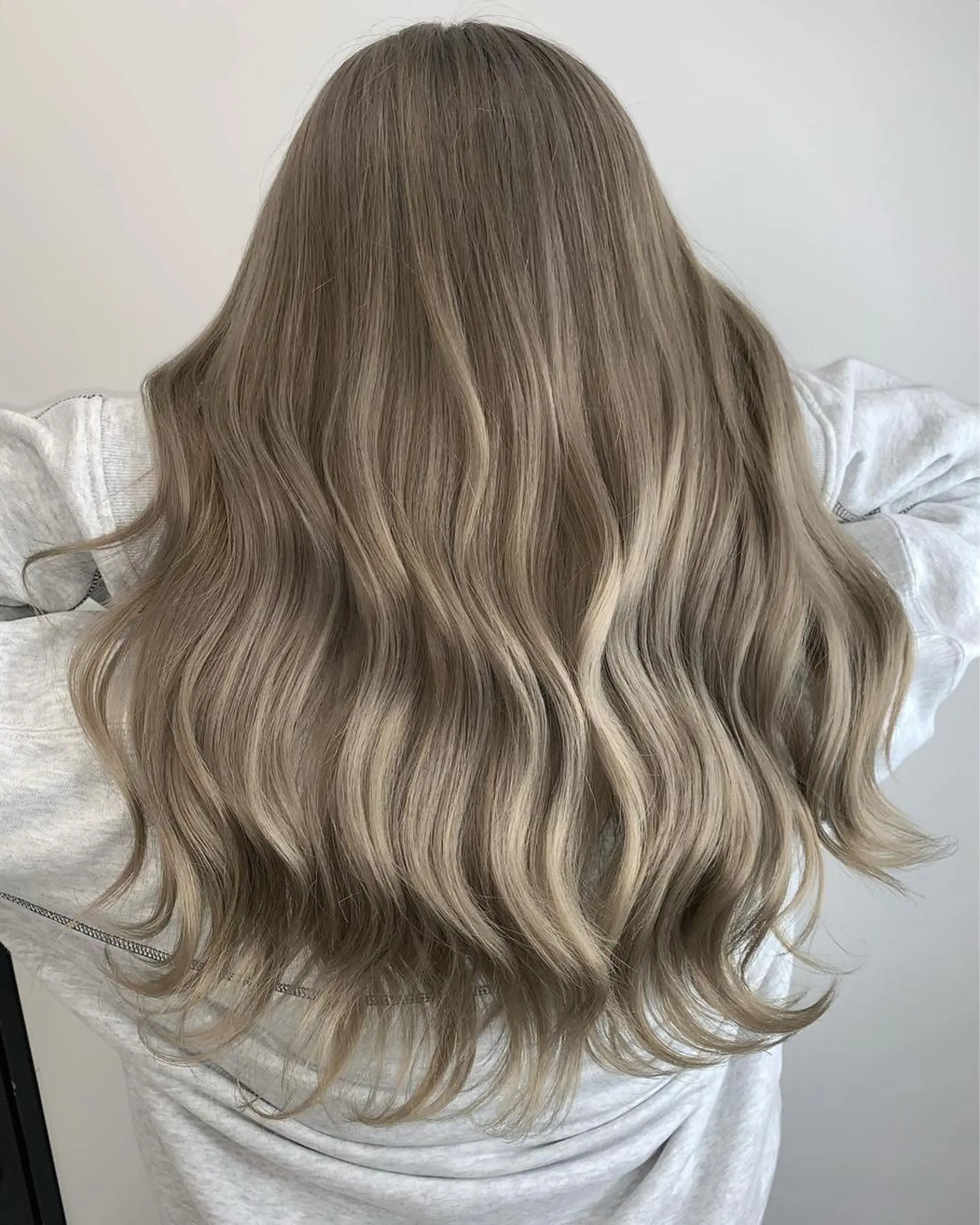 カラー ヘアカラー 中川 来紀のヘアスタイル