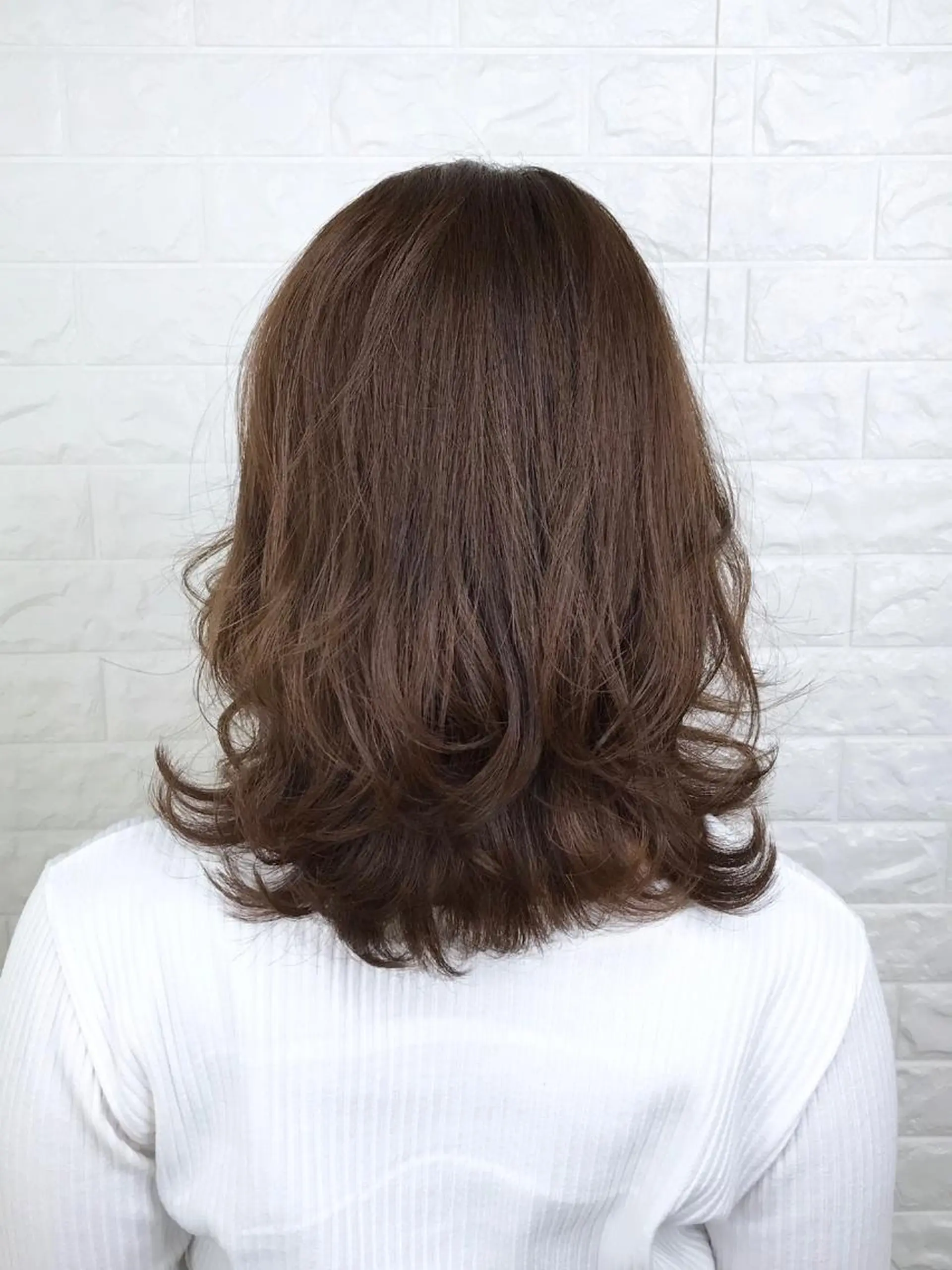 ミディアム カラー アッシュ イルミナカラー オリーブアッシュ オリーブカラー エイジングケア特化 美容師✂️山崎竜二のヘアスタイル