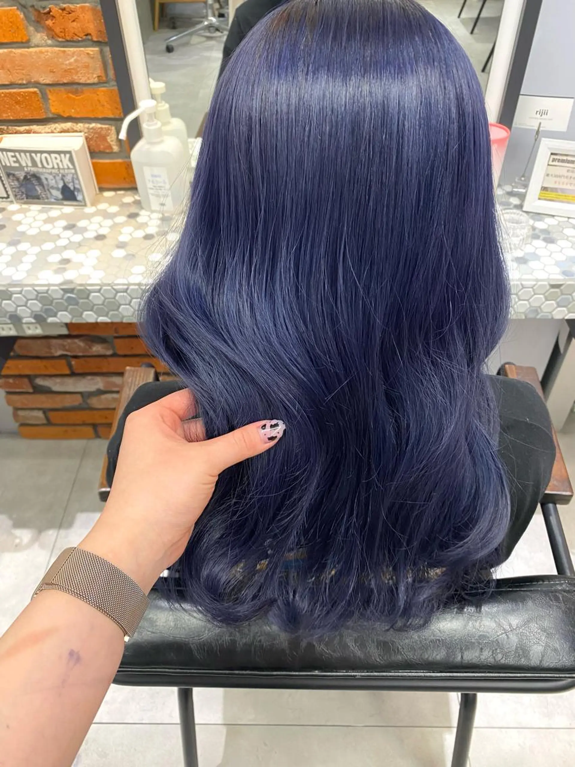 ロング カラー ブルーカラー ブルーラベンダー ラベンダーカラー 𝒀𝒖𝒊𝒏𝒂 梅田/透明感カラーのヘアスタイル